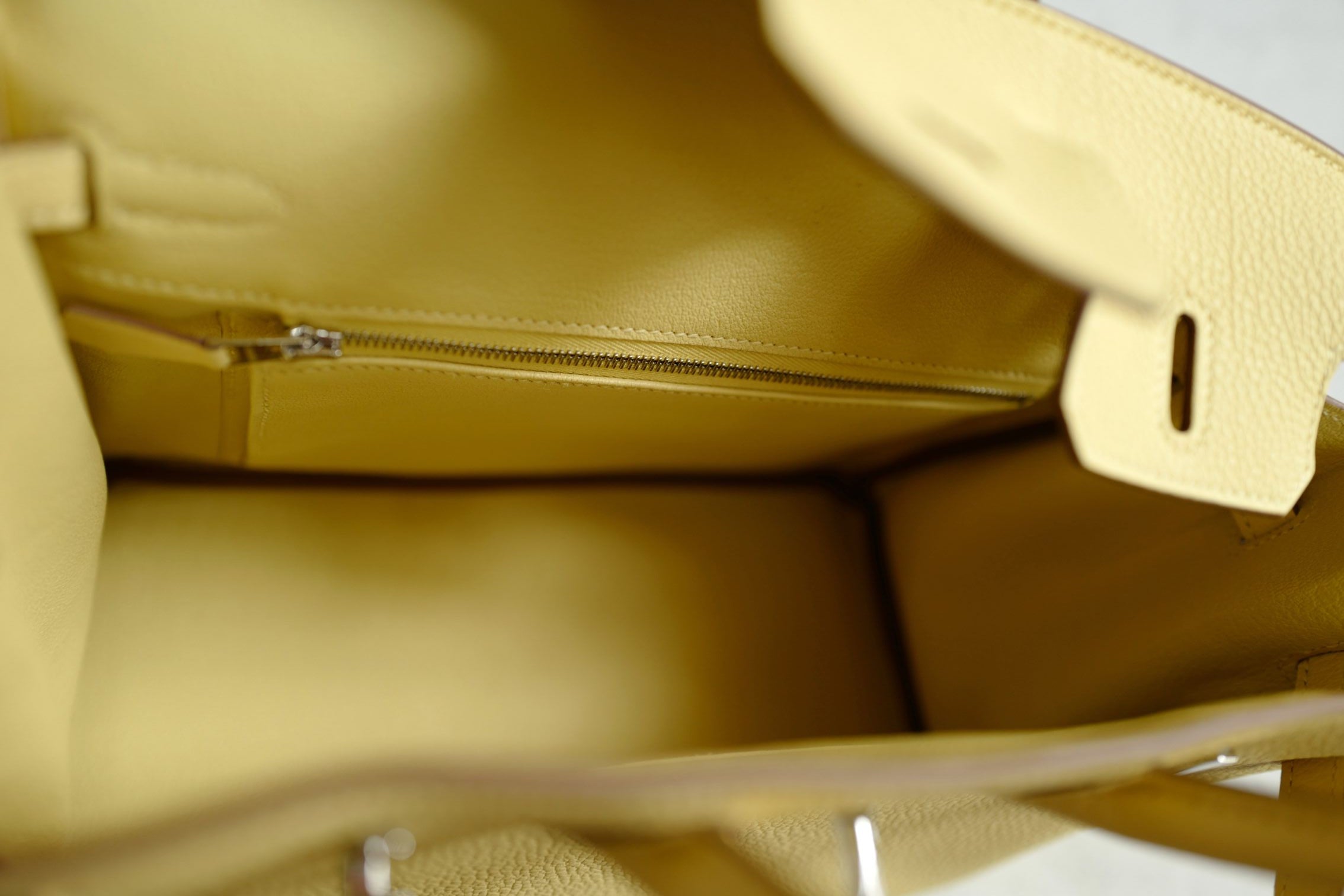 BNIB Hermès Birkin 25 Jaune Poussin Togo Leather Palladium Hardware G Stamp 2026