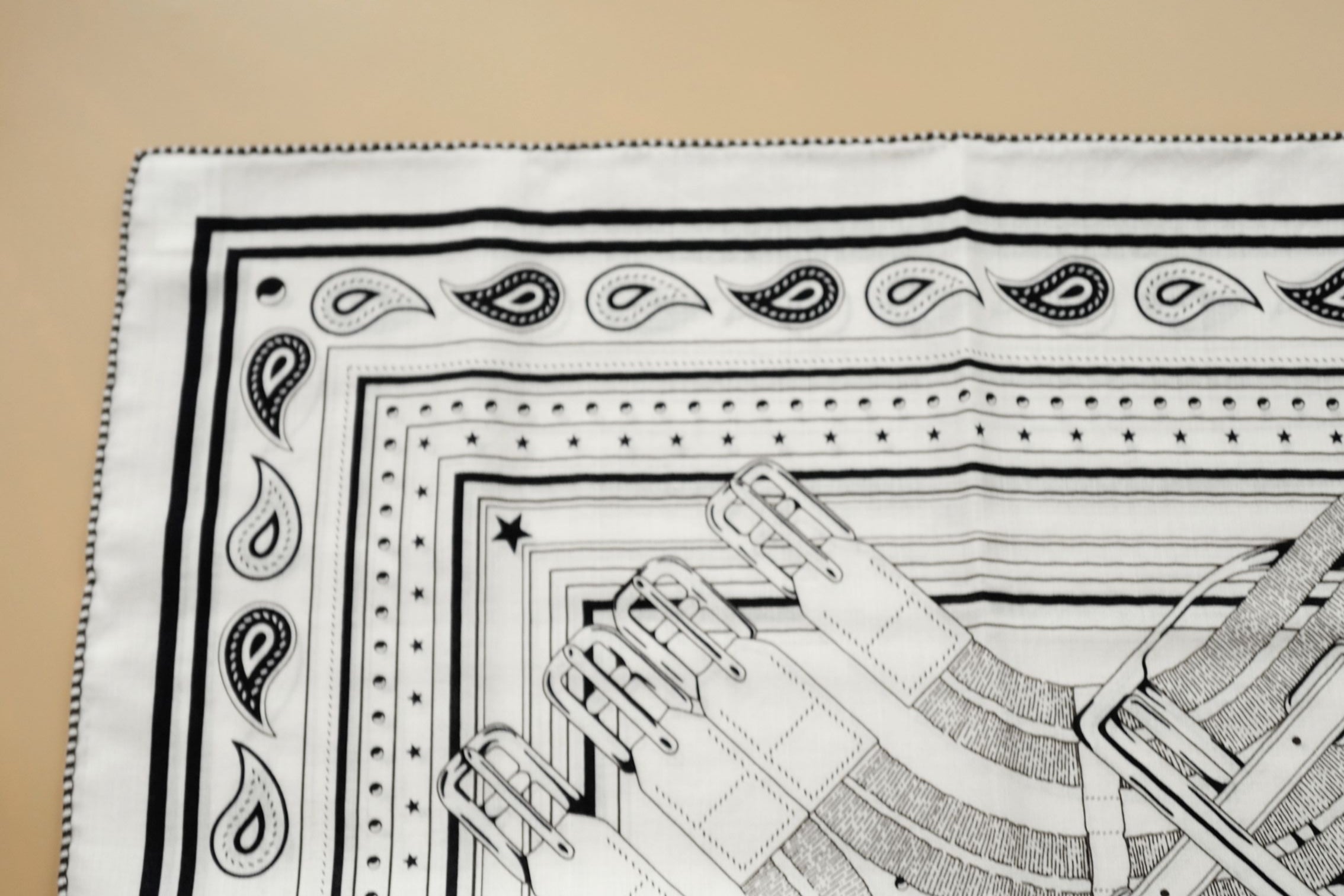 Hermès Mors a Jouets Bandana Shawl 140 Blanc/Bleu Marine/Ébène Cashmere Silk
