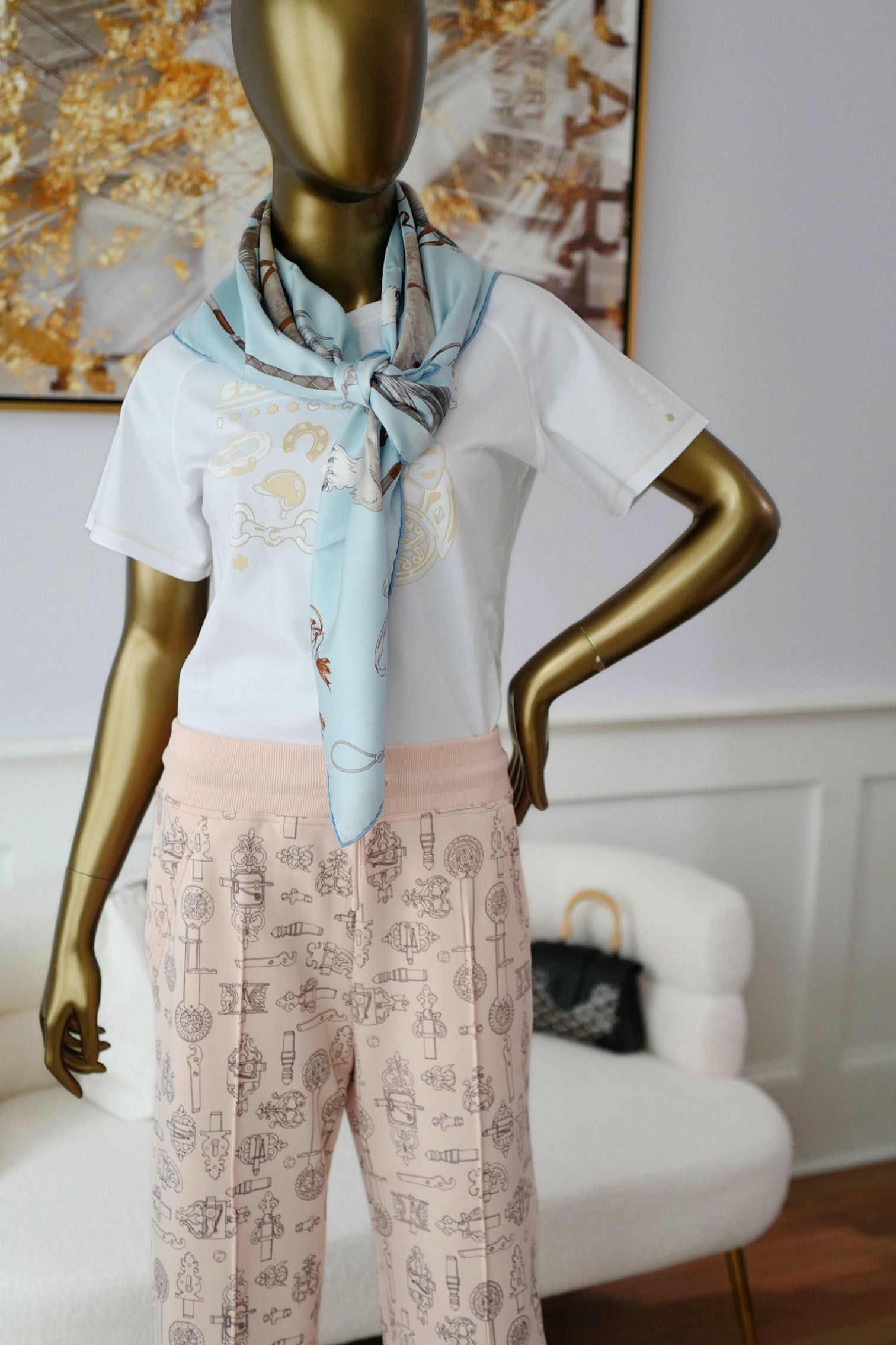 Hermès Grand Galop Scarf 90 Bleu Ciel / Gris / Cuir 100% Silk