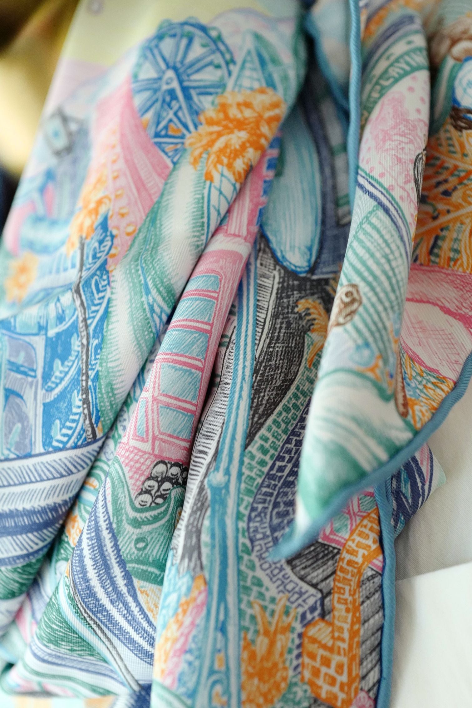 Hermès City of Light Scarf Bleu Jean/Rose/ Vert Véronèse 100% Silk 90