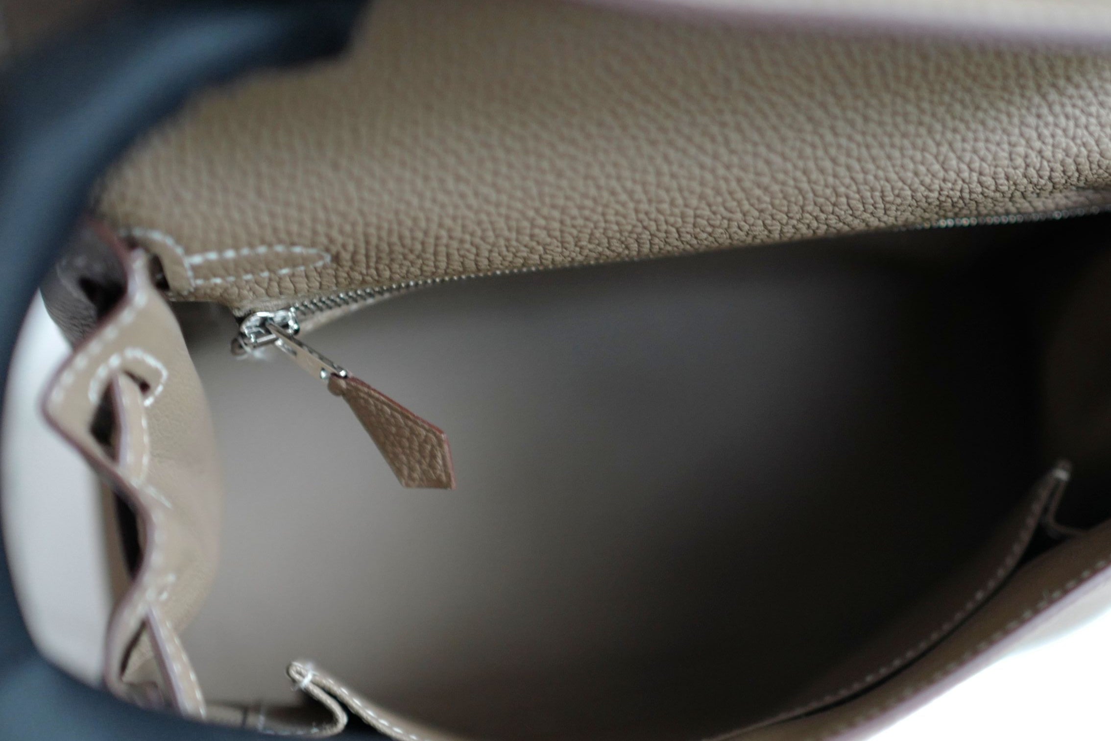 BNIB Hermes Kelly 25 Etoupe Togo Palladium Hardware G Stamp 2026
