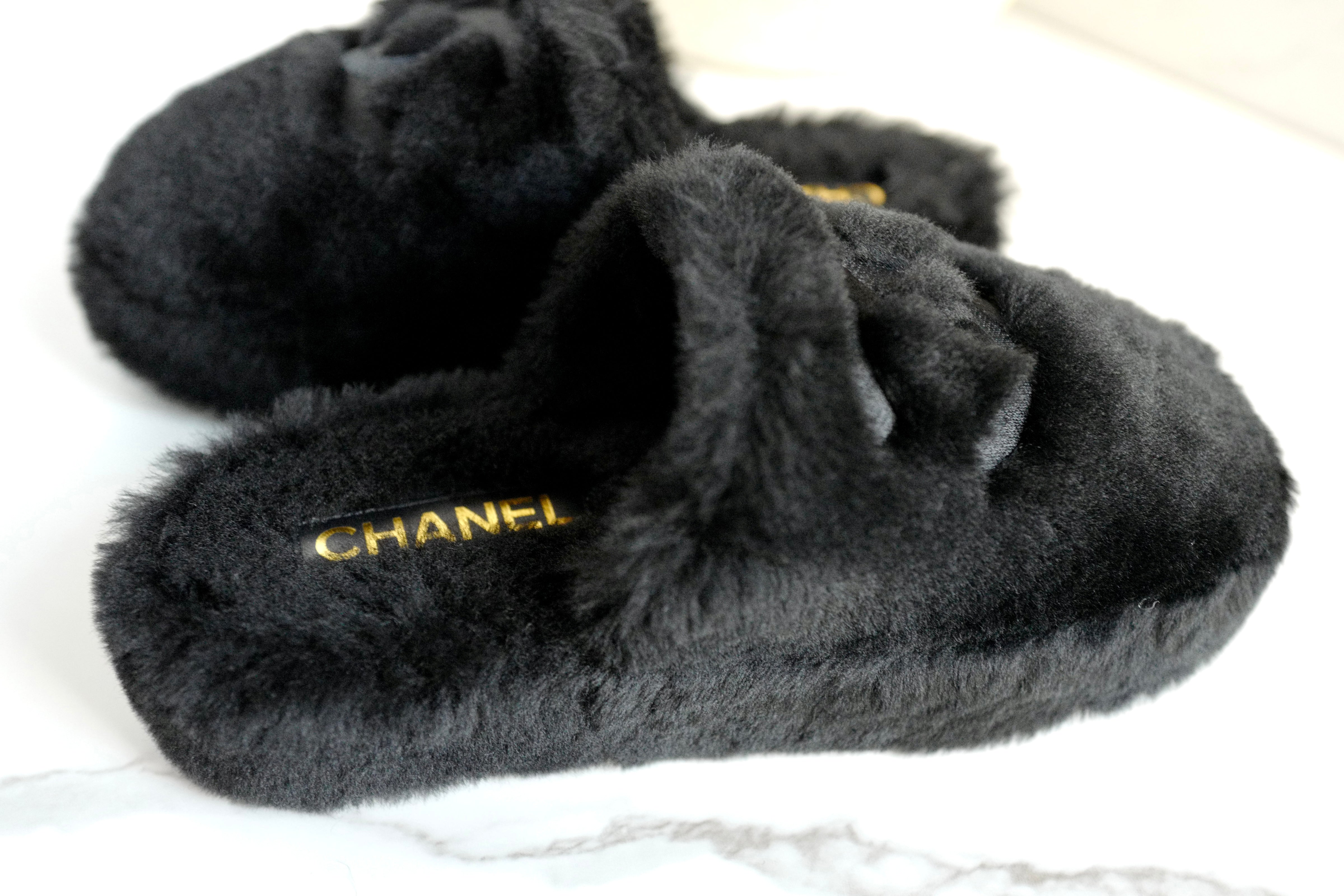 NEW Chanel 24B Mules Shearling in Black with Pouch Size 37