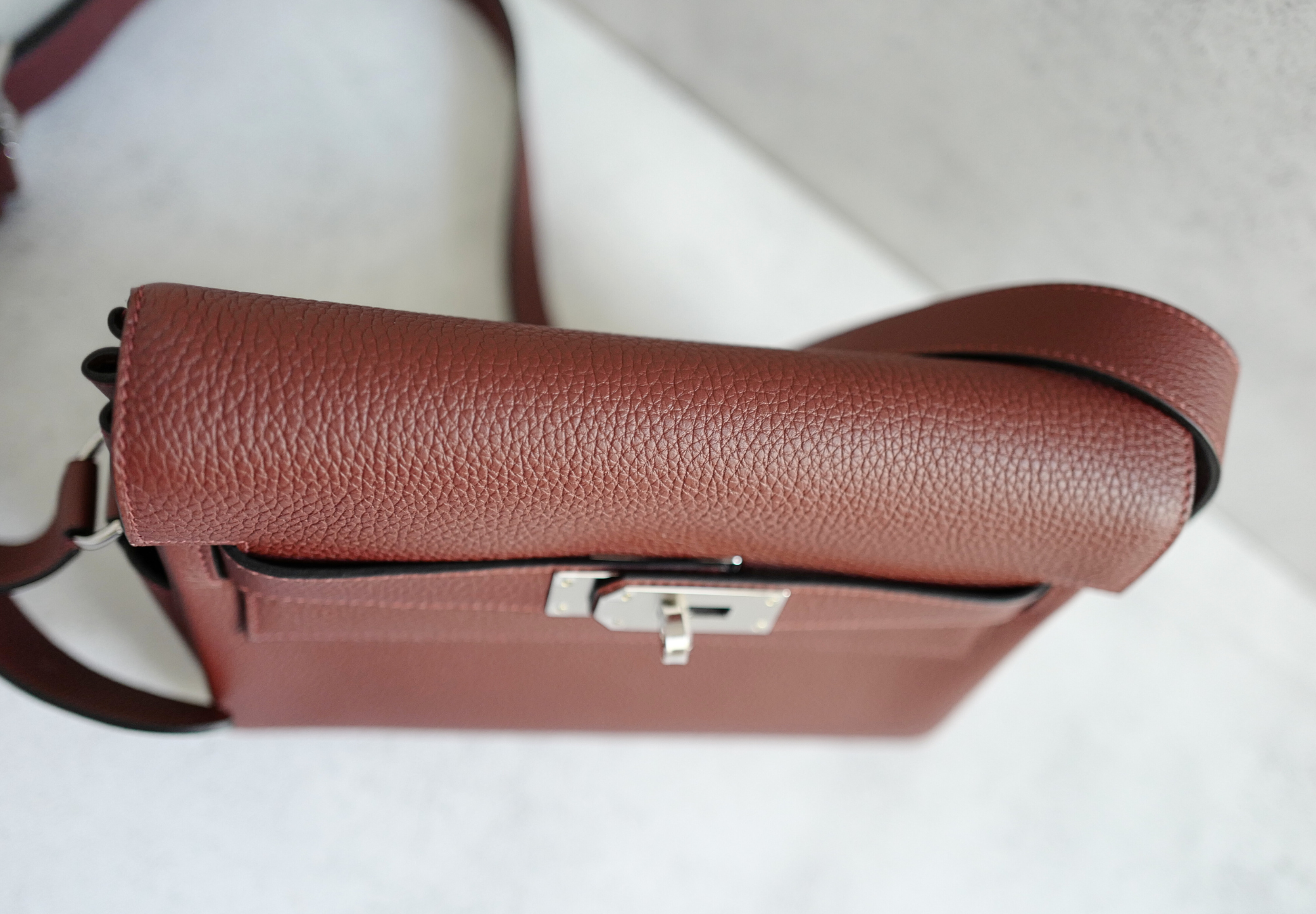 BNIB Hermès Kelly Messenger PM Rouge H Togo Leather Bag with Palladium Hardware