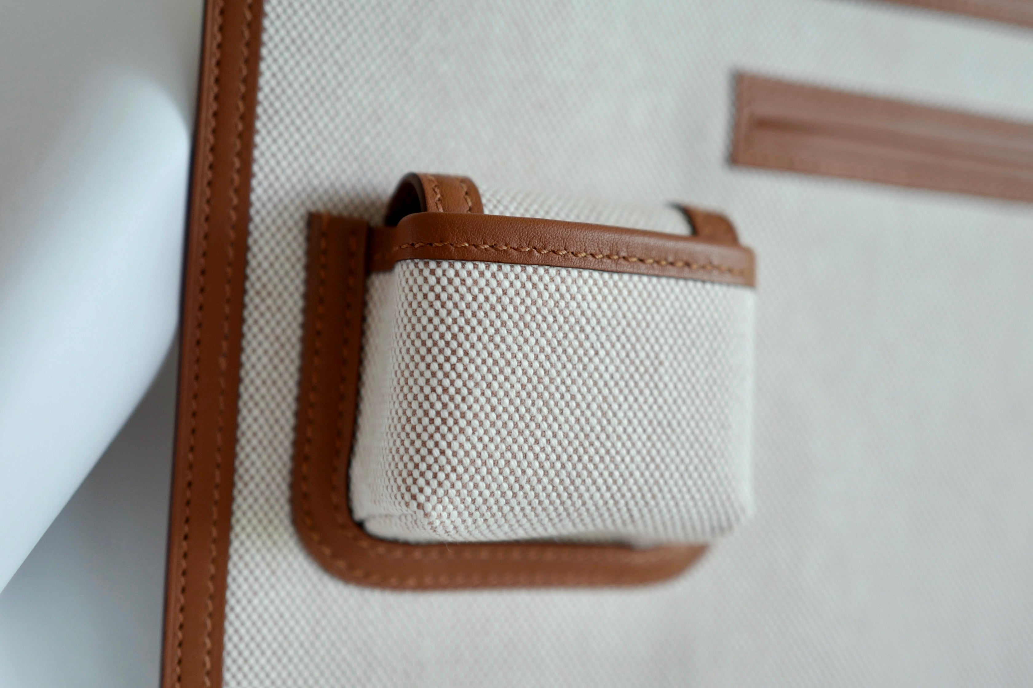 BNIB Hermès H Swift Canvas Cargo Travel Pouch in Ecru-Gold with Palladium HW