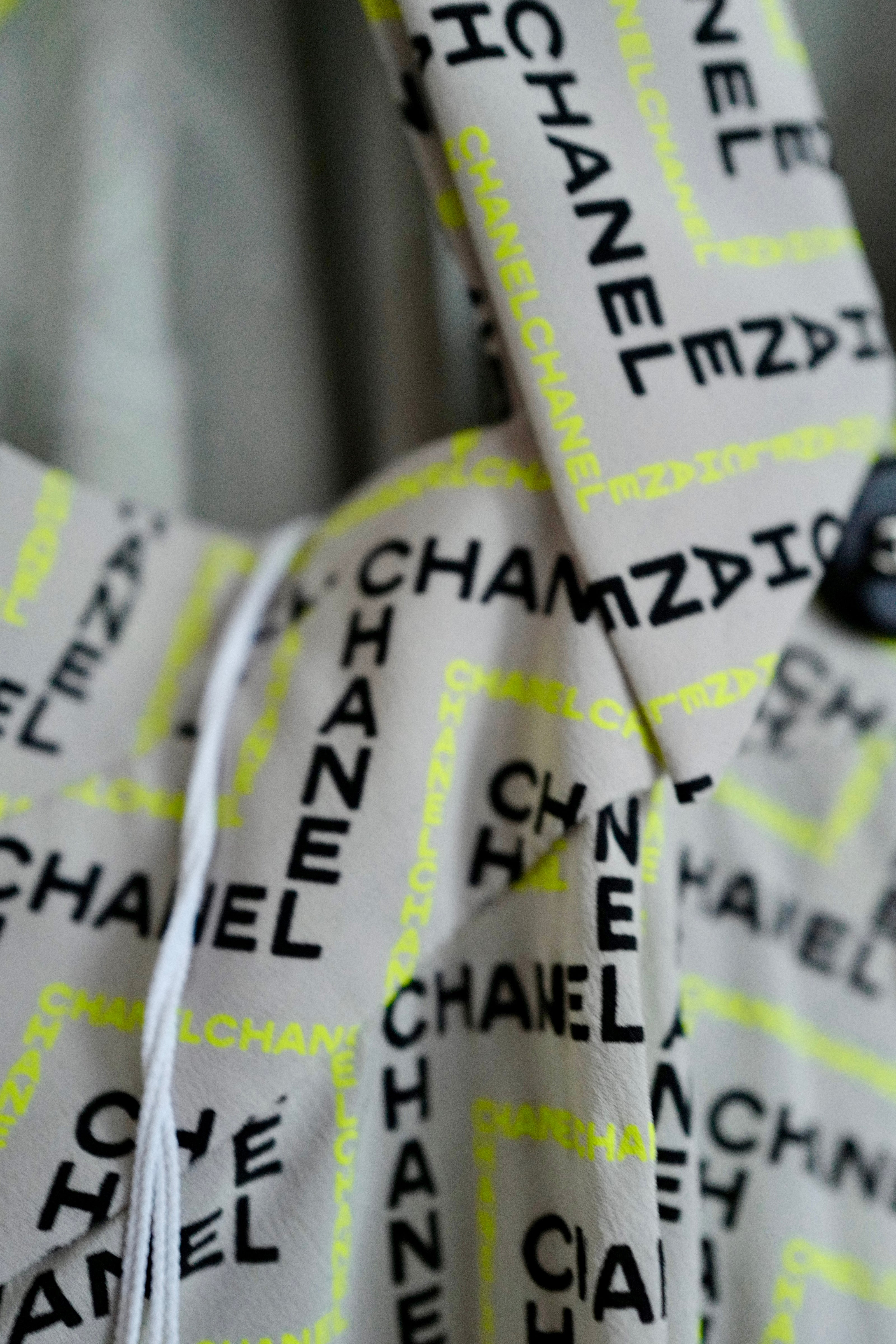 NEW Chanel 24K Jumpsuit Dress Printed Crepe de Chine in Beige, Yellow & Black Size 36