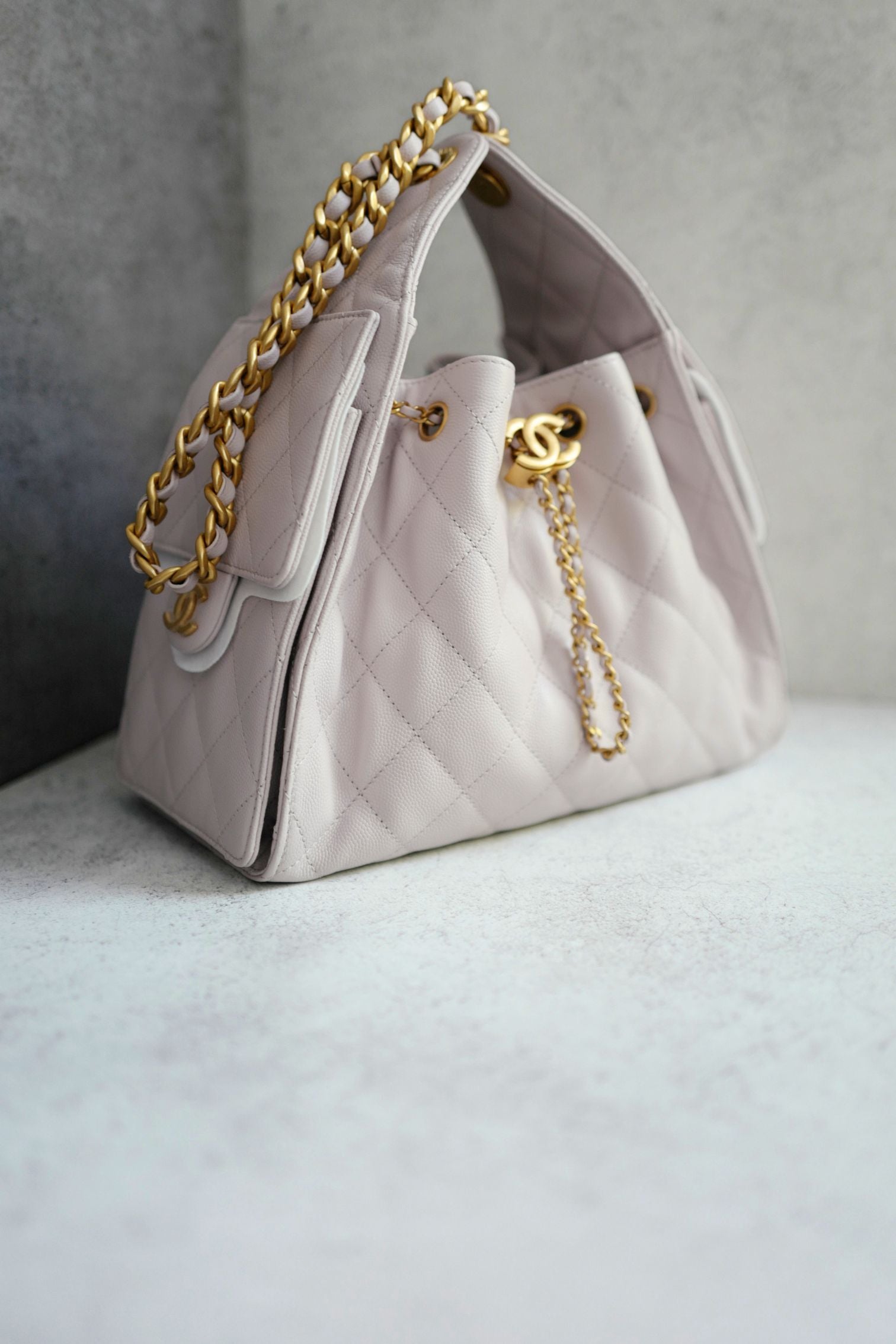 BNIB Chanel 25K Small Hobo Bag Lilac Grained Calfskin with Gold Hardware