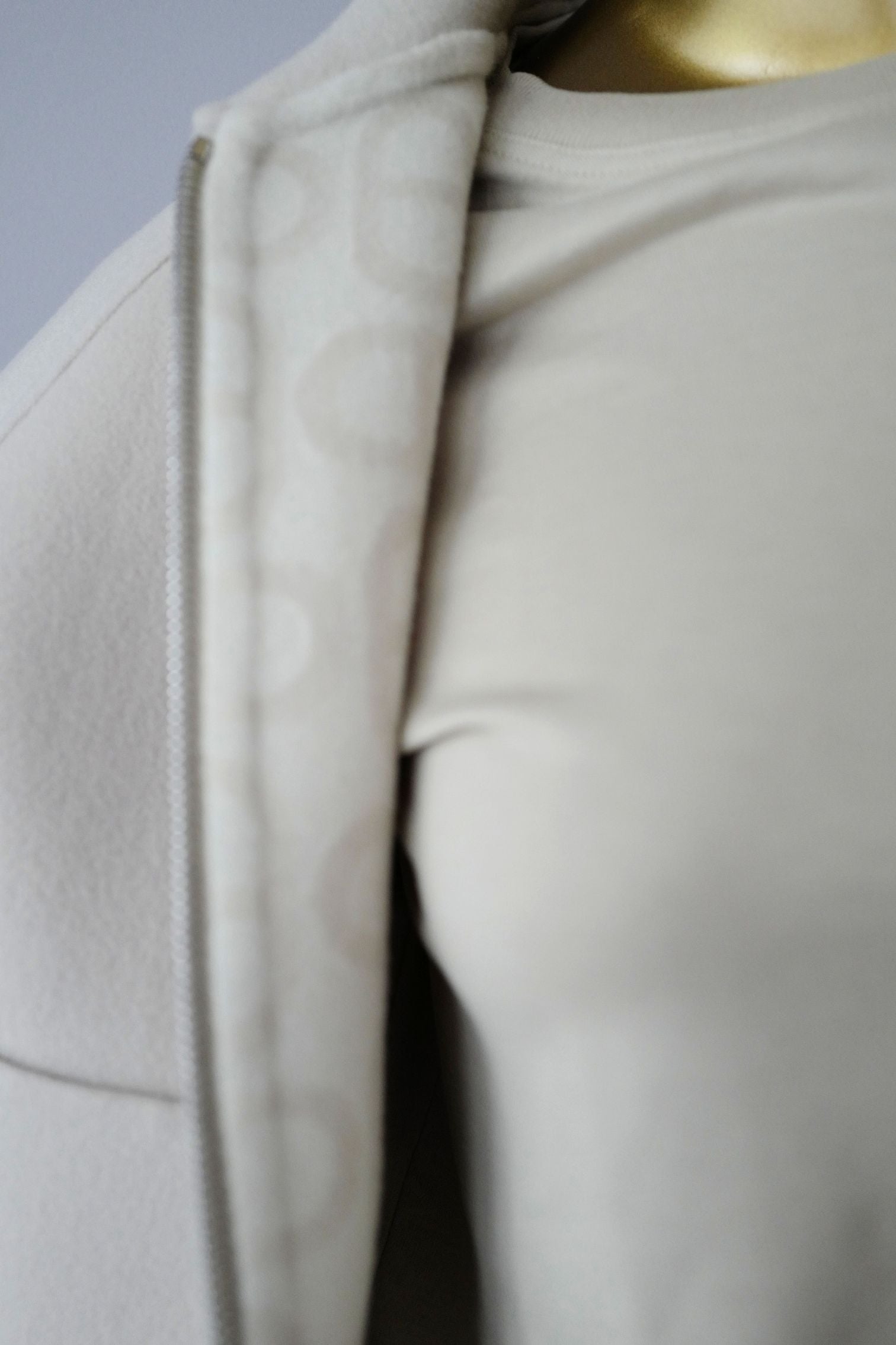 Hermès Jacket Chaine d'Ancre Blanc Sable Virgin Wool Size 36