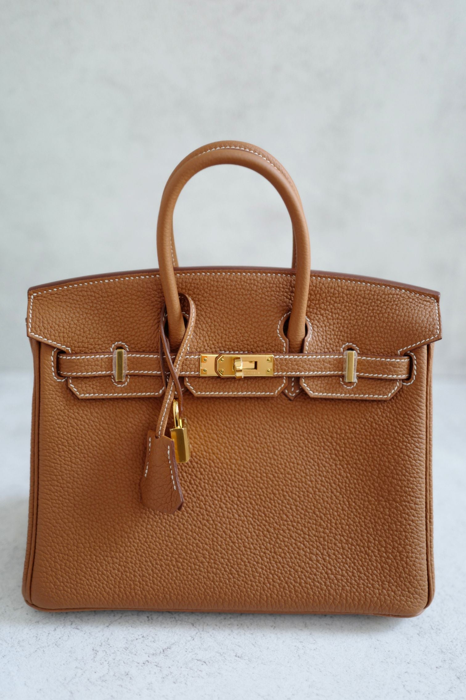 BNIB Hermes Birkin 25 Gold Togo Leather Gold Hardware G Stamp 2026