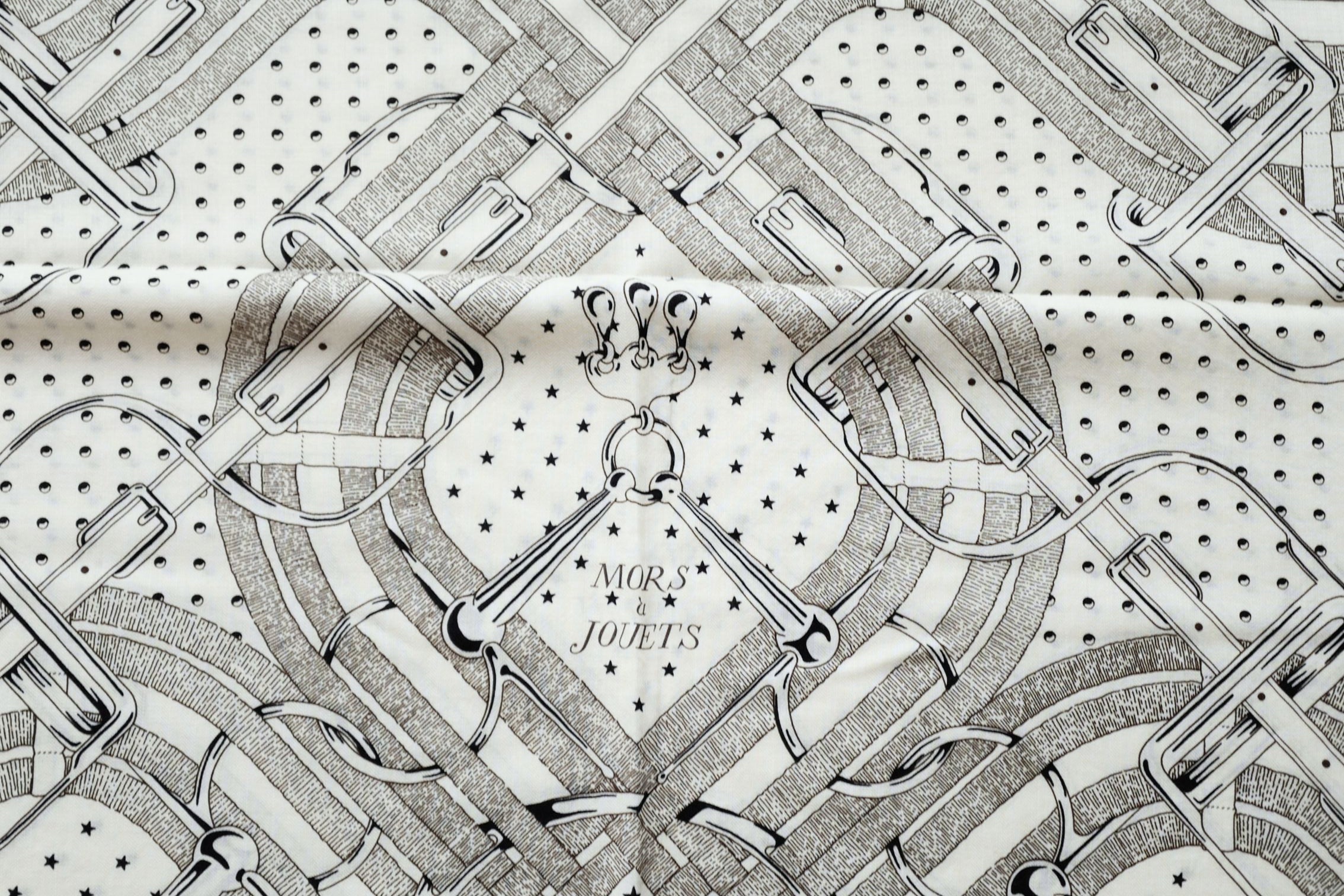 Hermès Mors a Jouets Bandana Shawl 140 Blanc/Bleu Marine/Ébène Cashmere Silk