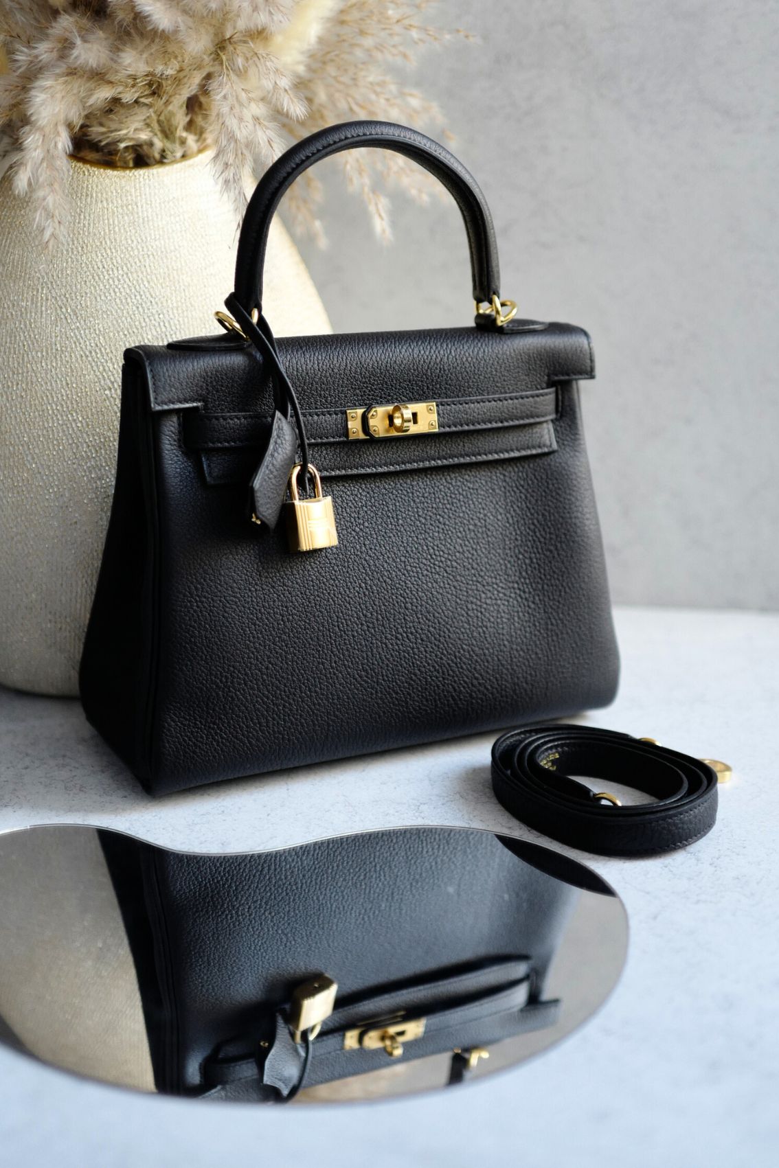 NEW Hermès Kelly 25 Black Togo Leather Gold Hardware K Stamp