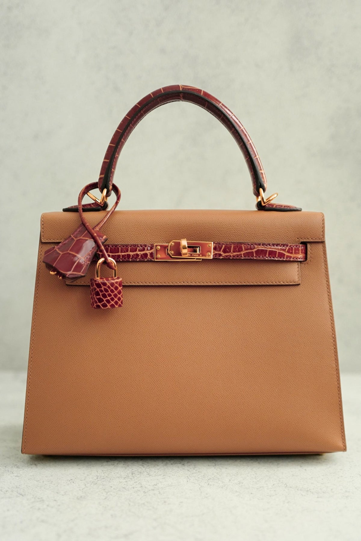Hermes Kelly 25 Touch Chai/Miel Veau Madame Sellier Gold Hardware