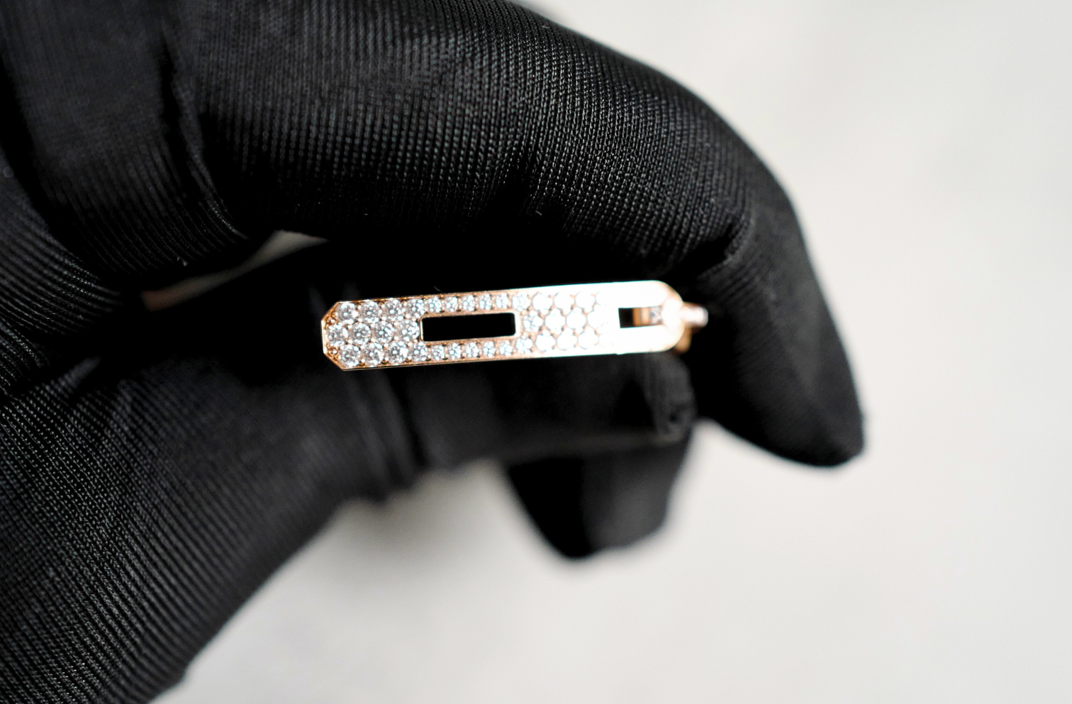 BNIB Hermès Kelly Chaine Bracelet Full Diamond 18K Rose Gold Small SH