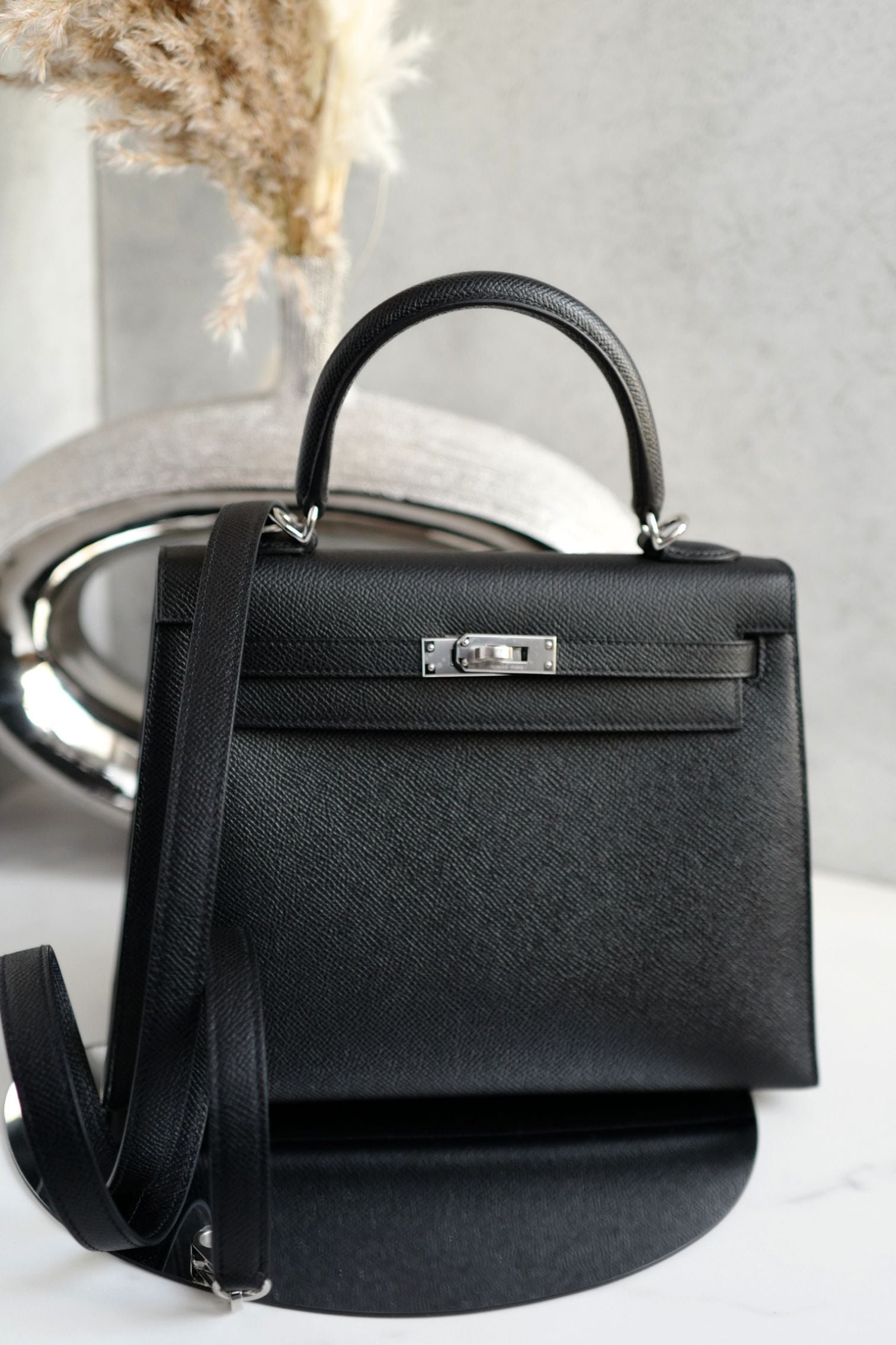 Hermès Kelly 25 Black Epsom Sellier Palladium Hardware K Stamp 2026