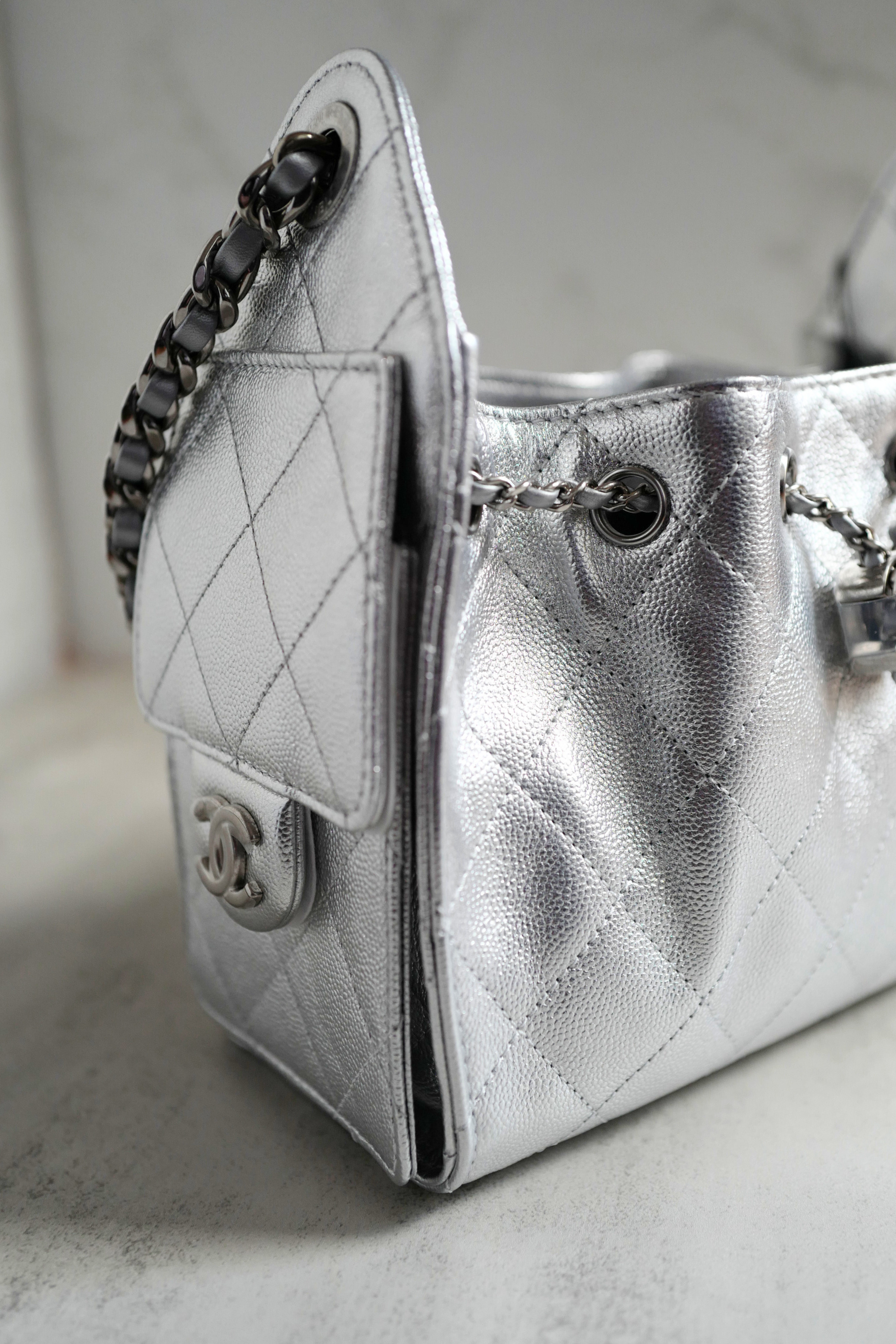 BNIB Chanel 26C Mini Hobo Metallic Silver Grained Calfskin Shoulder Bag