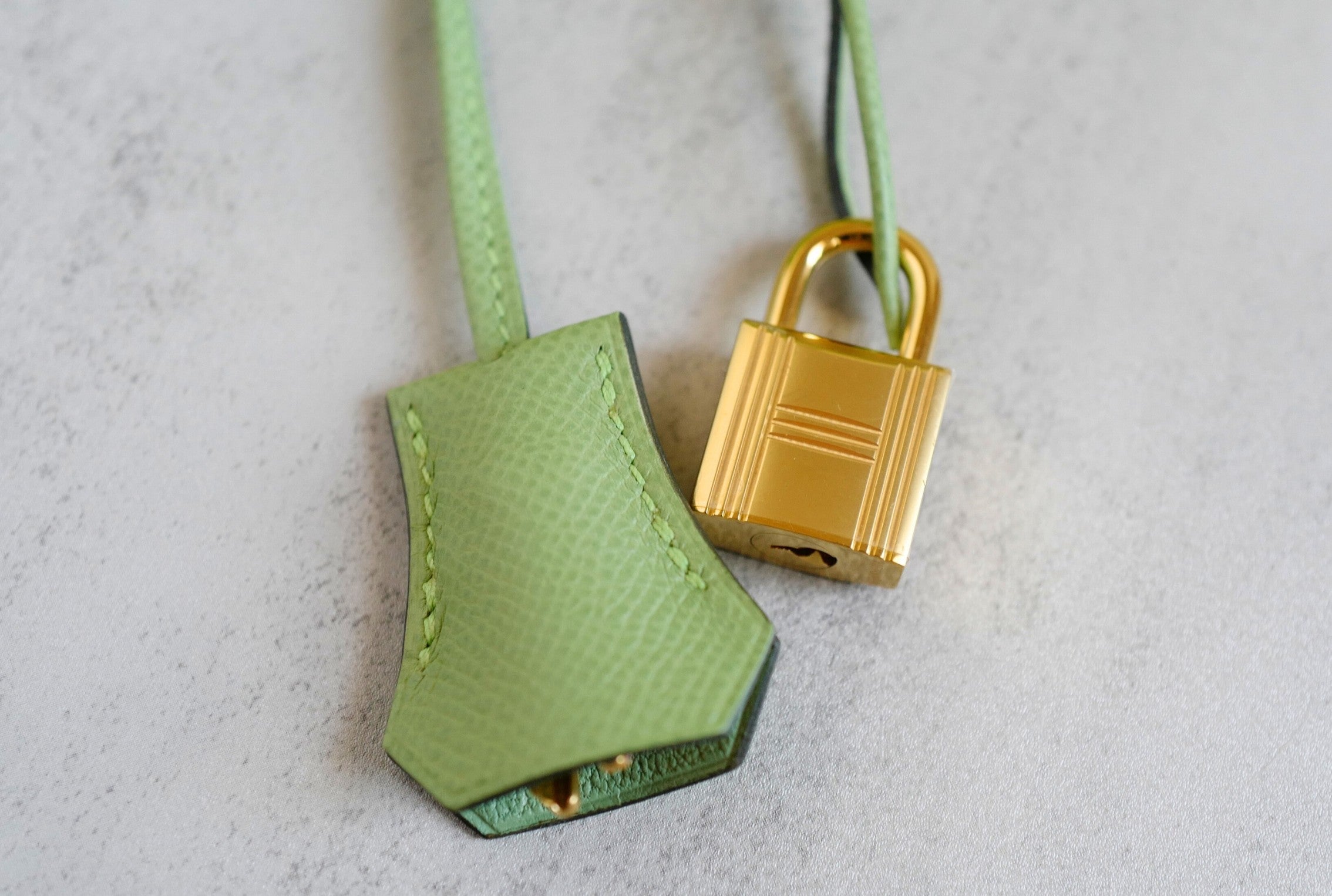 BNIB Hermès Birkin 25 Vert Criquet Epsom Sellier with Gold Hardware