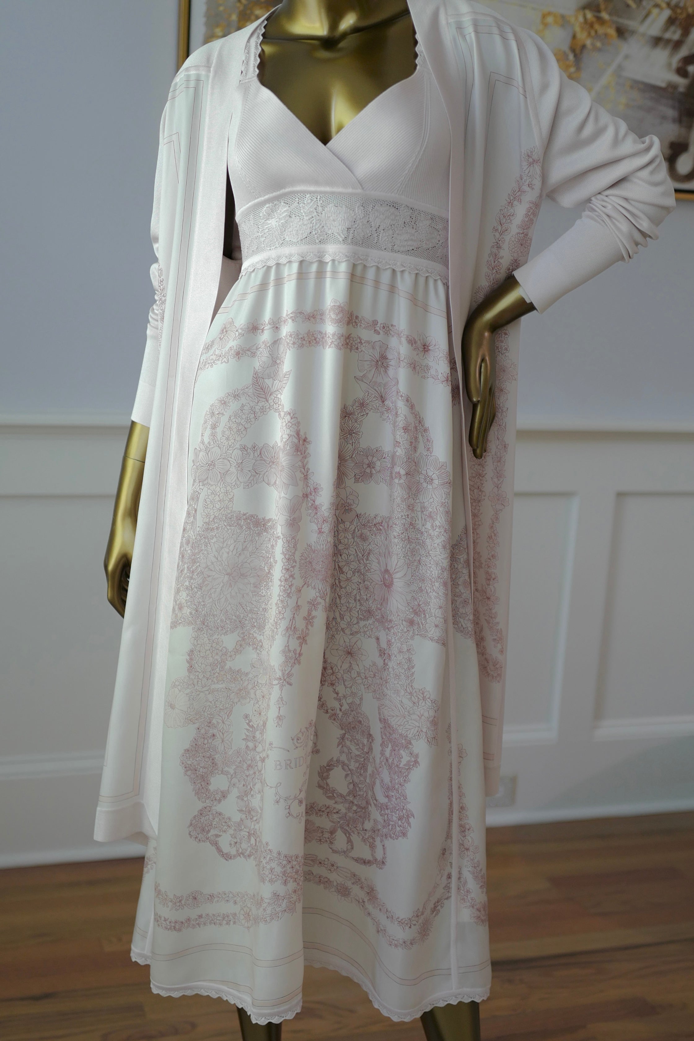 NEW Hermès "Brides de Gala en Fleurs" long-sleeve twillaine– Rose Pâle Pink- Size 34 $5K Retail