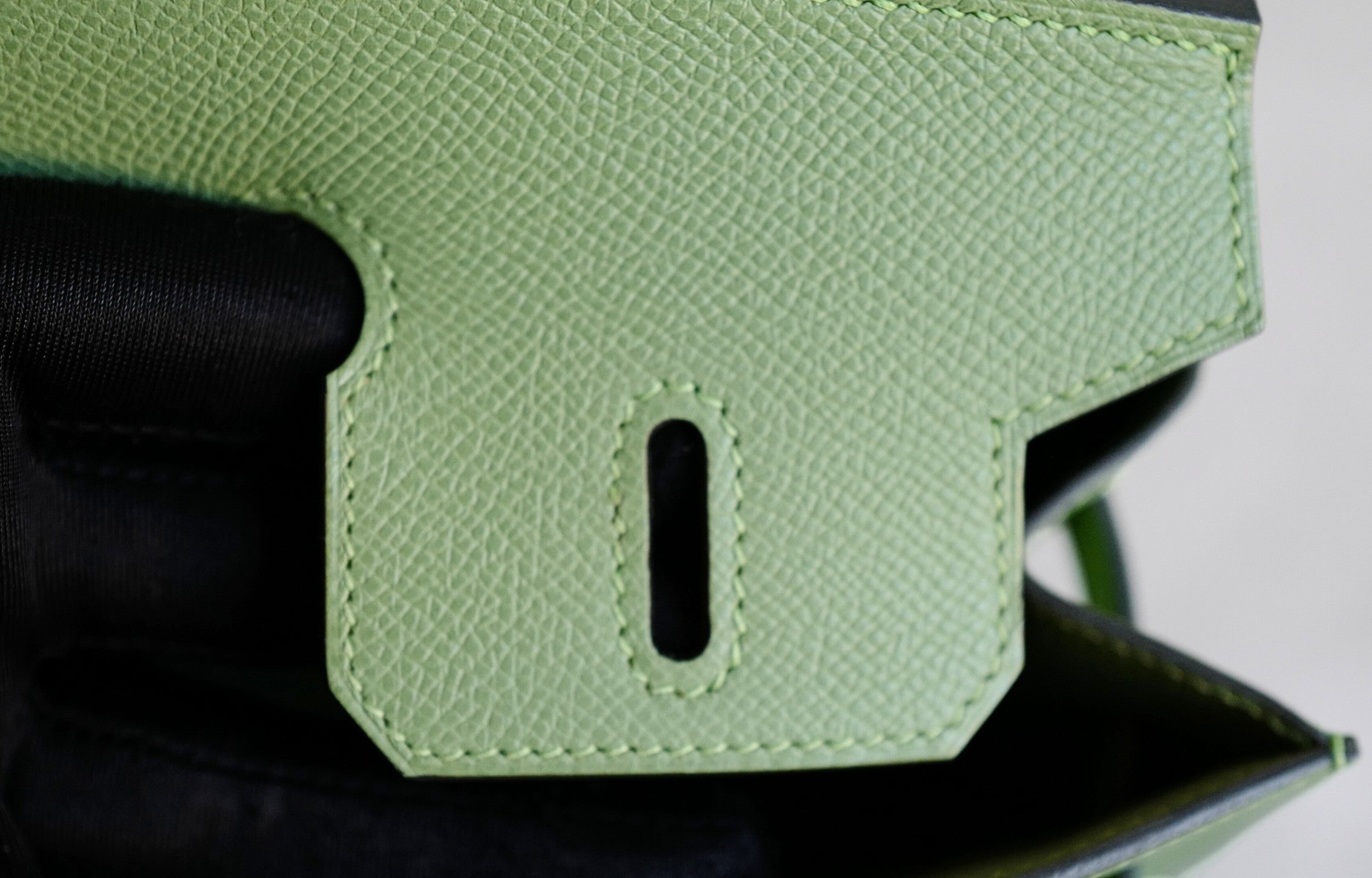 BNIB Hermès Birkin 25 Vert Criquet Epsom Sellier with Gold Hardware