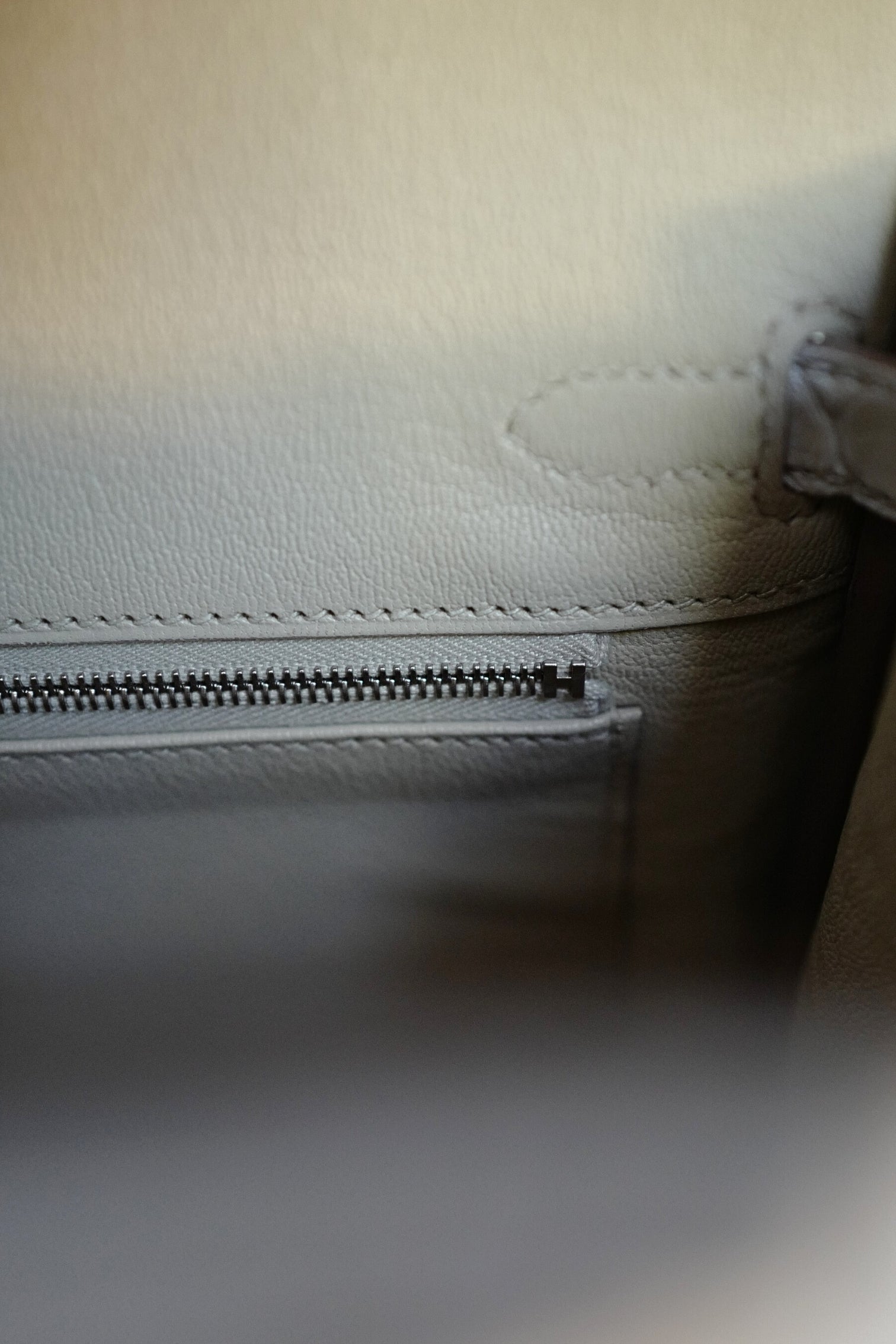 BNIB Hermès Birkin 25 Beton Matte Mississippiensis Alligator Palladium Hardware 2025