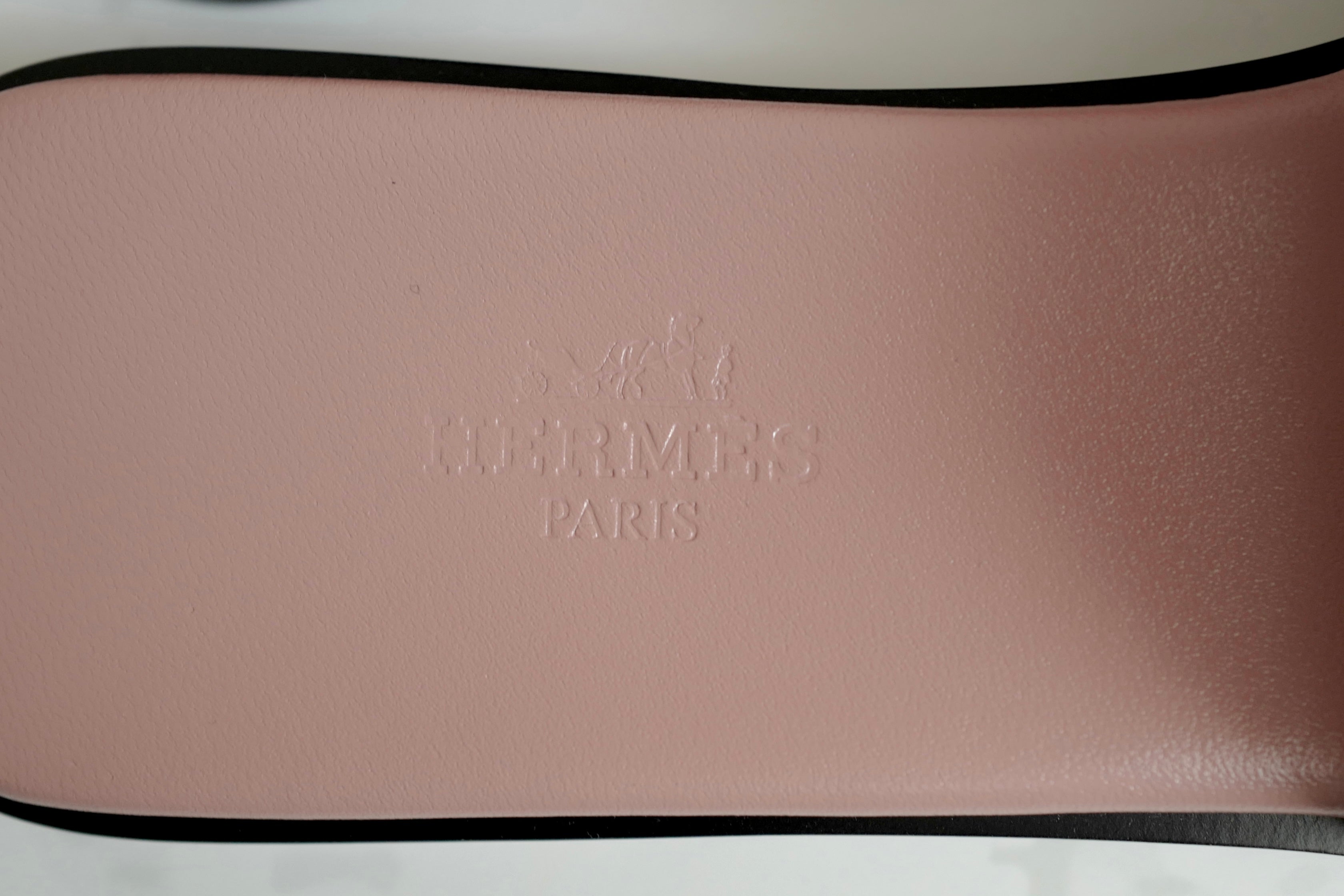 Brand New Hermès Giulia Sandal in Veau/Alli Mat Rose Aquarelle size 38.5