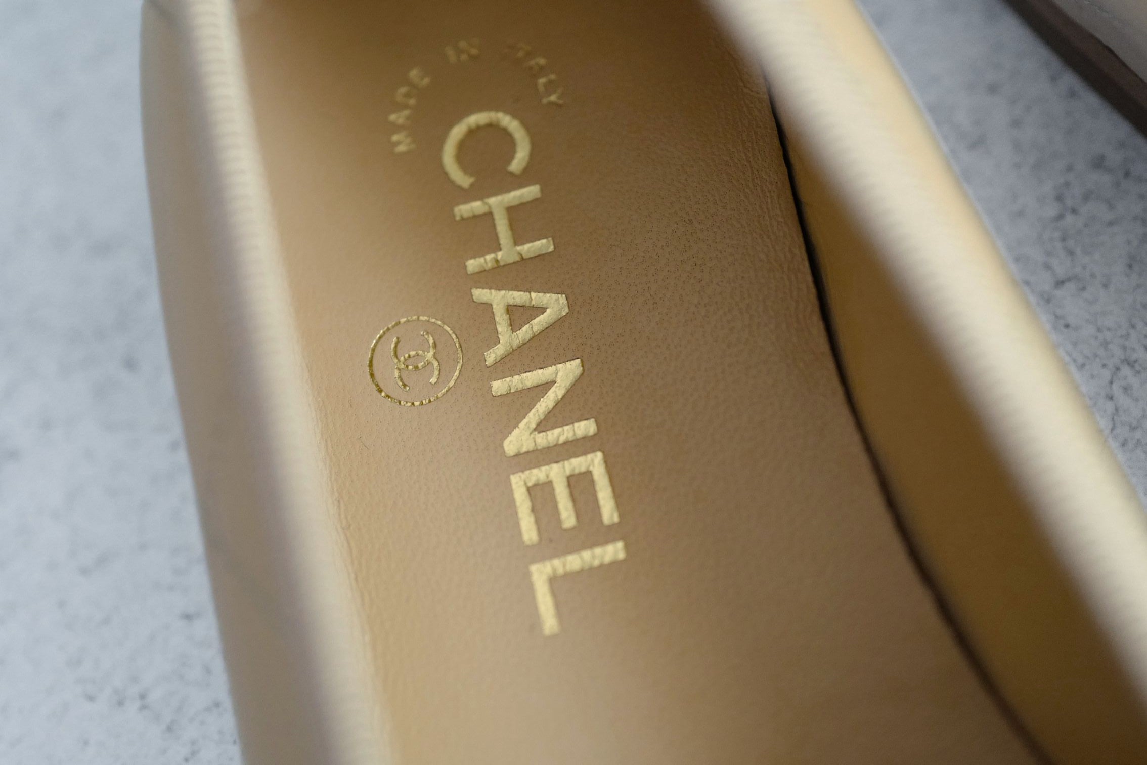 Chanel 26M Coco Beach Ballet Flats Beige Lambskin Size 37