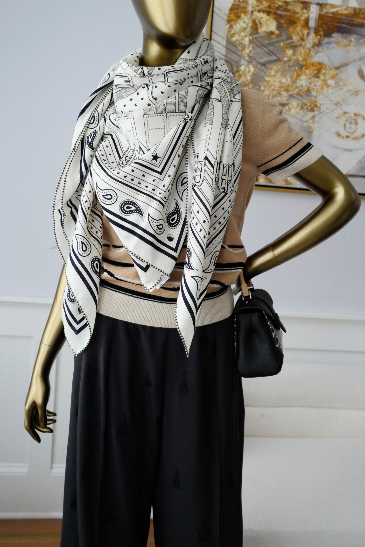 Hermès Mors a Jouets Bandana Shawl 140 Blanc/Bleu Marine/Ébène Cashmere Silk
