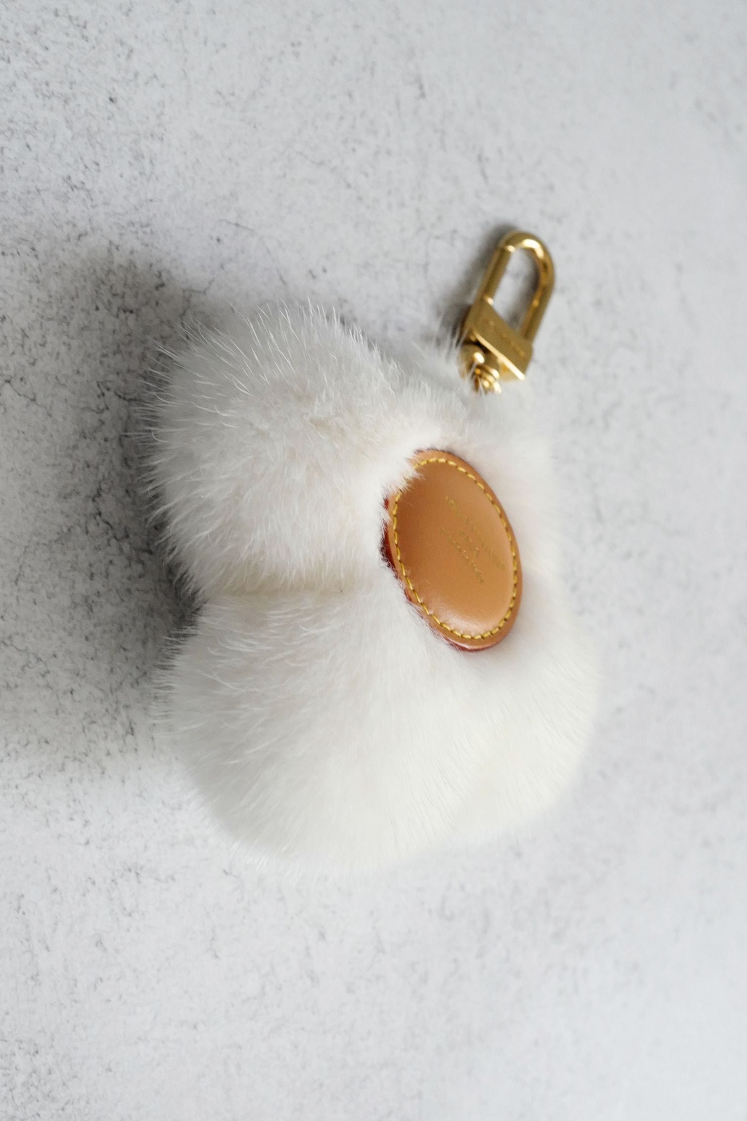 Louis Vuitton Vivienne Fur Key Holder White Mink Fur Leather Gold Hardware