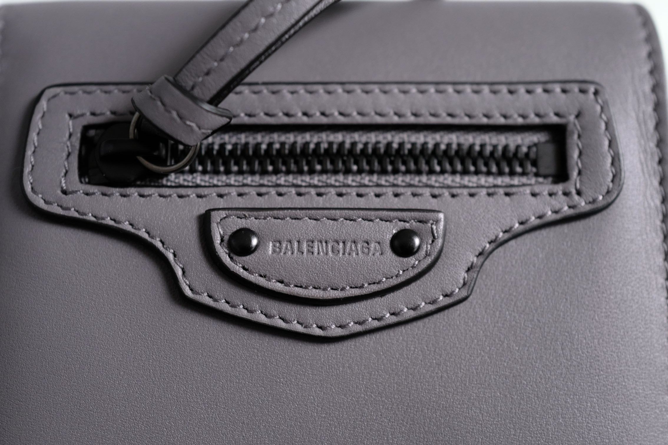 BNIB Balenciaga Women's Neo Classic Mini Wallet in Dark Grey Calfskin