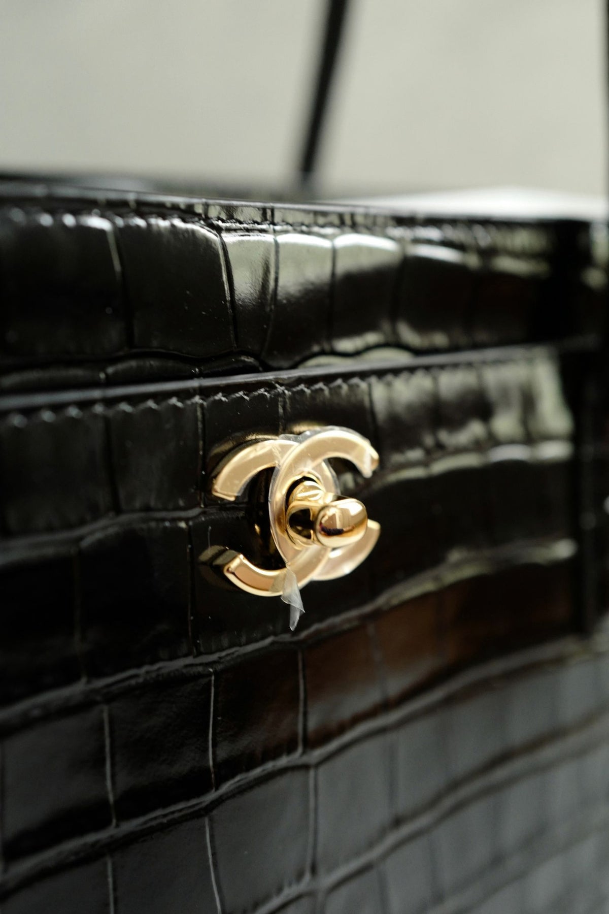 NEW Chanel 26K Matthieu Blazy's Small Tote Black Crocodile Embossed Calfskin GHW