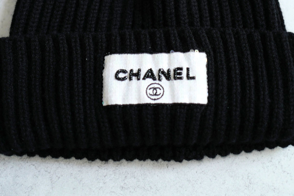 Chanel Black Cashmere Beanie Sequin CHANEL Logo Hat New 23