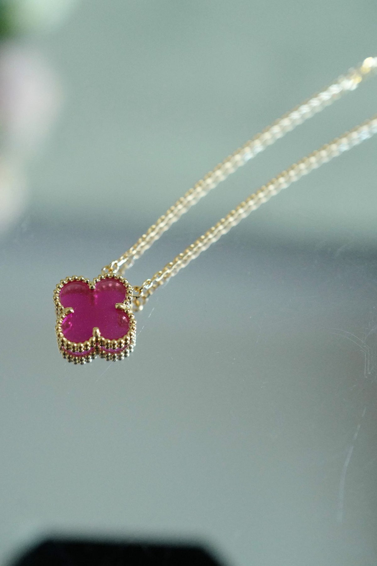 NEW Van Cleef & Arpels Vintage Alhambra Pink Pendant Necklace 18k Yellow Gold
