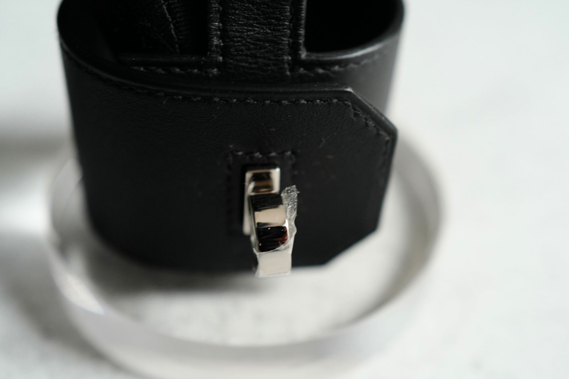 BNIB Hermes Bracelet Mini Kelly Twist GM Swift Calfskin T2 89 Noir