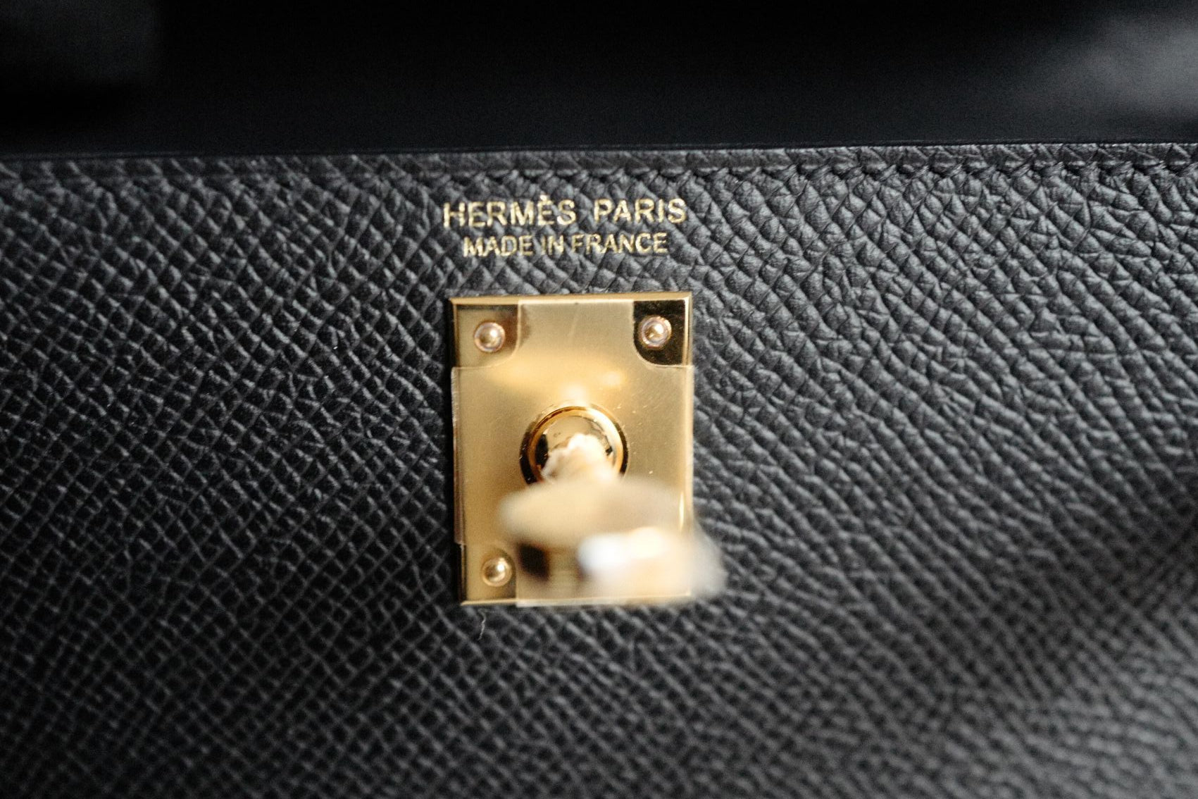 BNIB Hermès Mini Kelly 20 Black Epsom Leather with Gold Hardware Stamp W