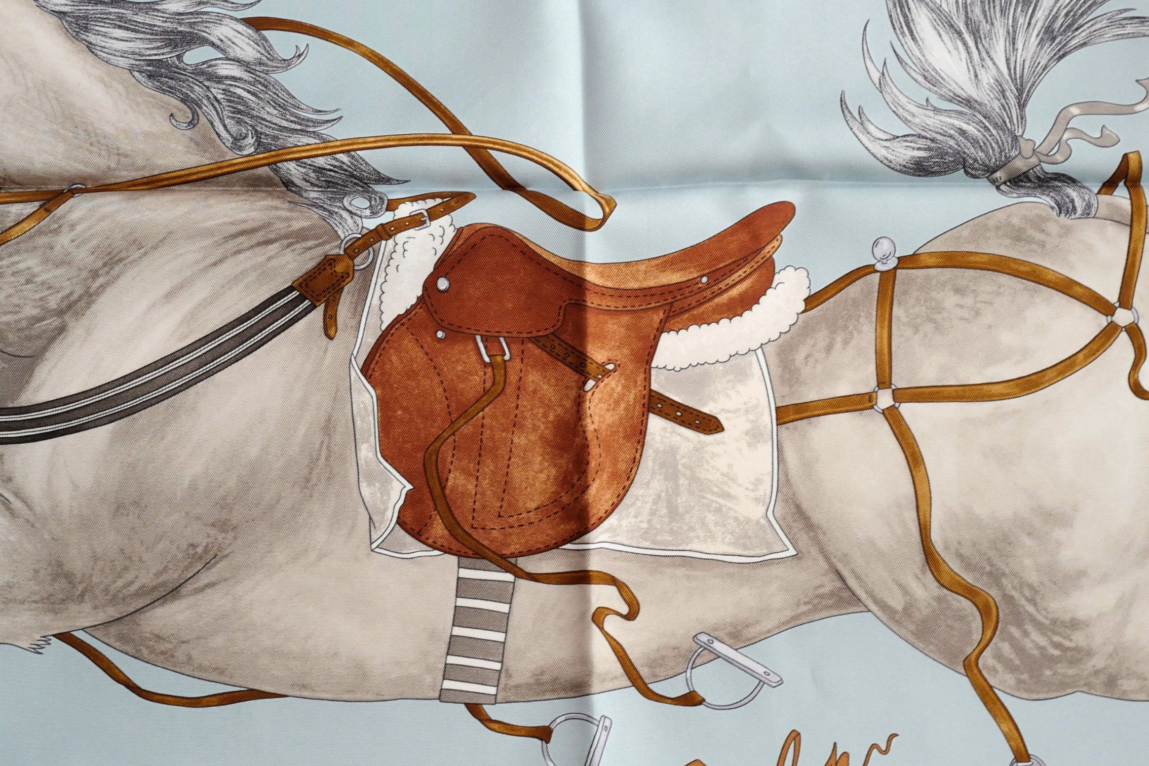 Hermès Grand Galop Scarf 90 Bleu Ciel / Gris / Cuir 100% Silk