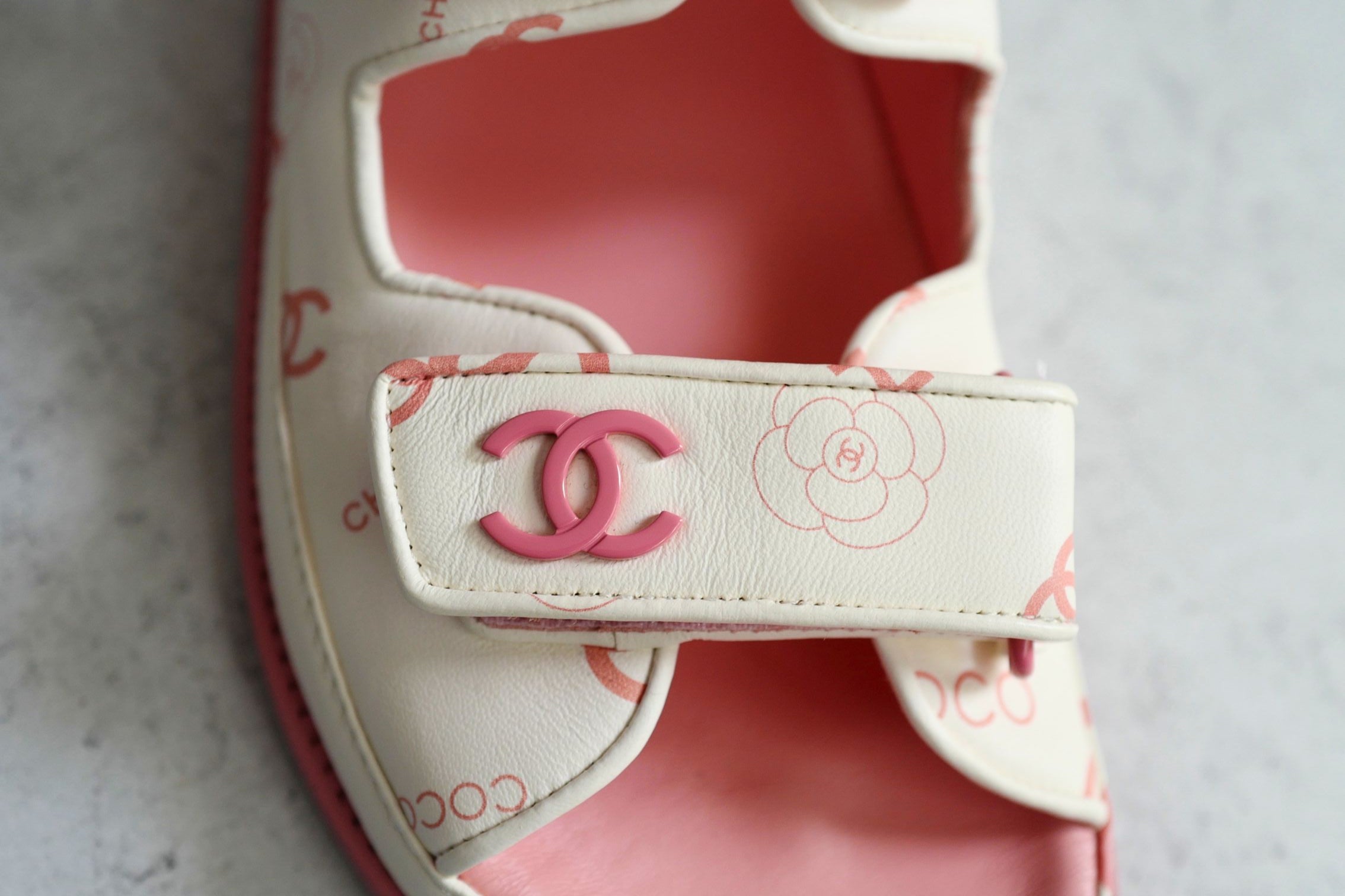 BNIB Chanel Dad Sandal 23A Monogram CC Logo In White/Pink Pink CC Logo Socks