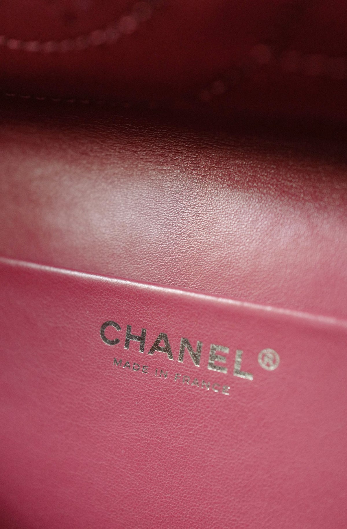 NEW Chanel 26S Maxi 38 Flapbag Black Grained Calfskin Silver Hardware