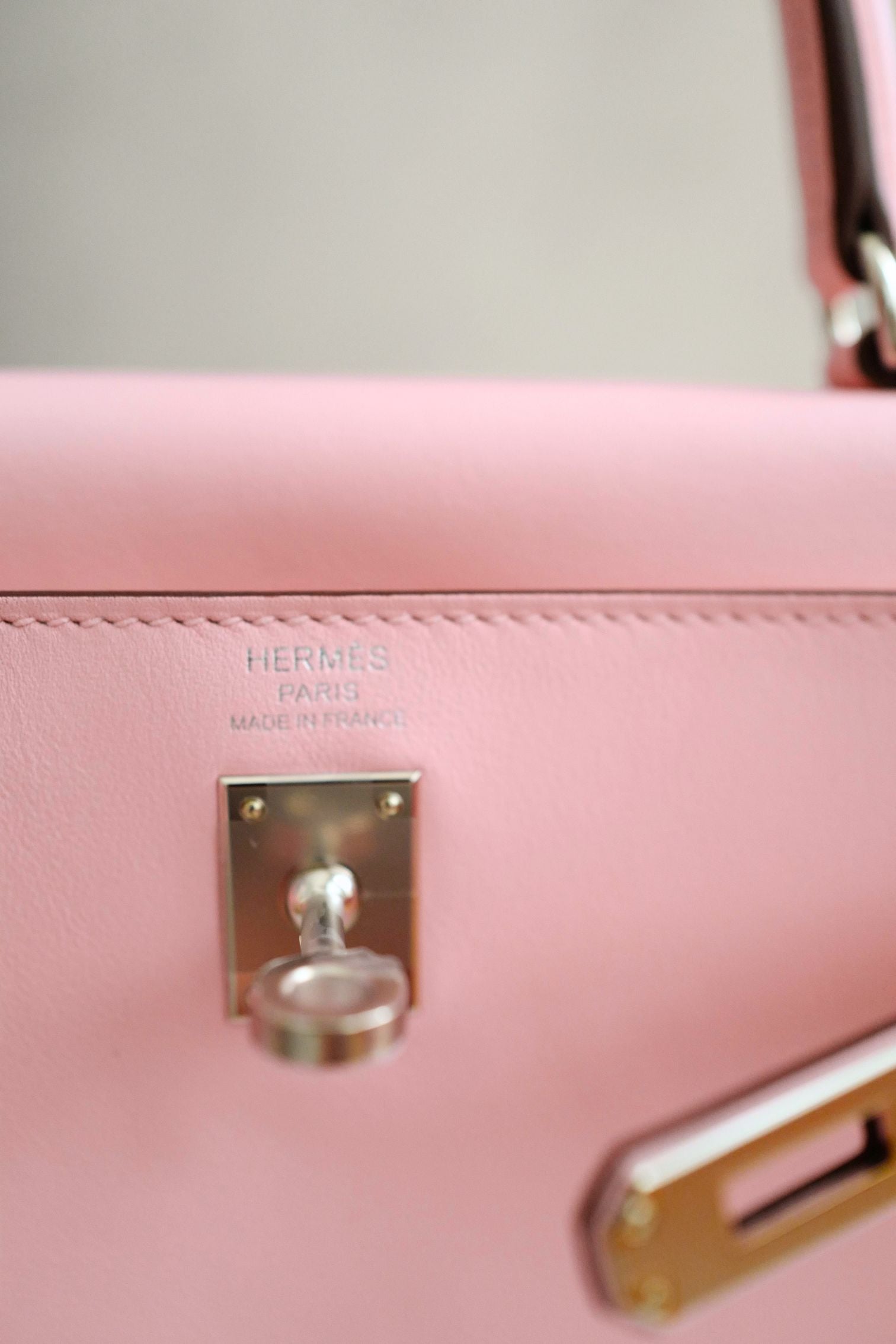 Hermès Kelly 25 Rose Sakura Swift with Palladium Hardware