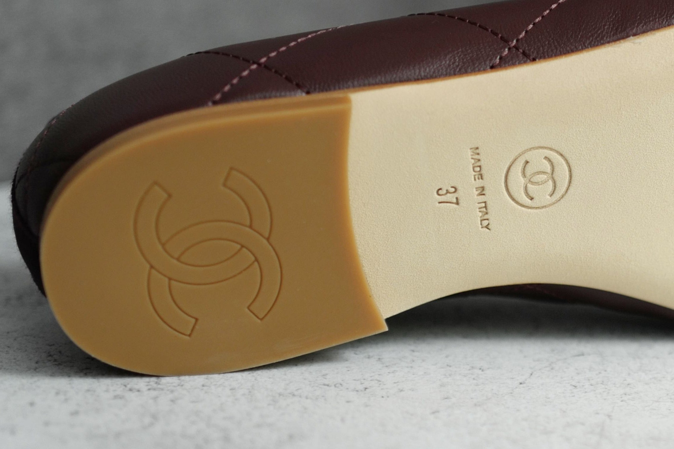 Chanel 26M Coco Beach Ballet Flats Burgundy White Lambskin Size 37
