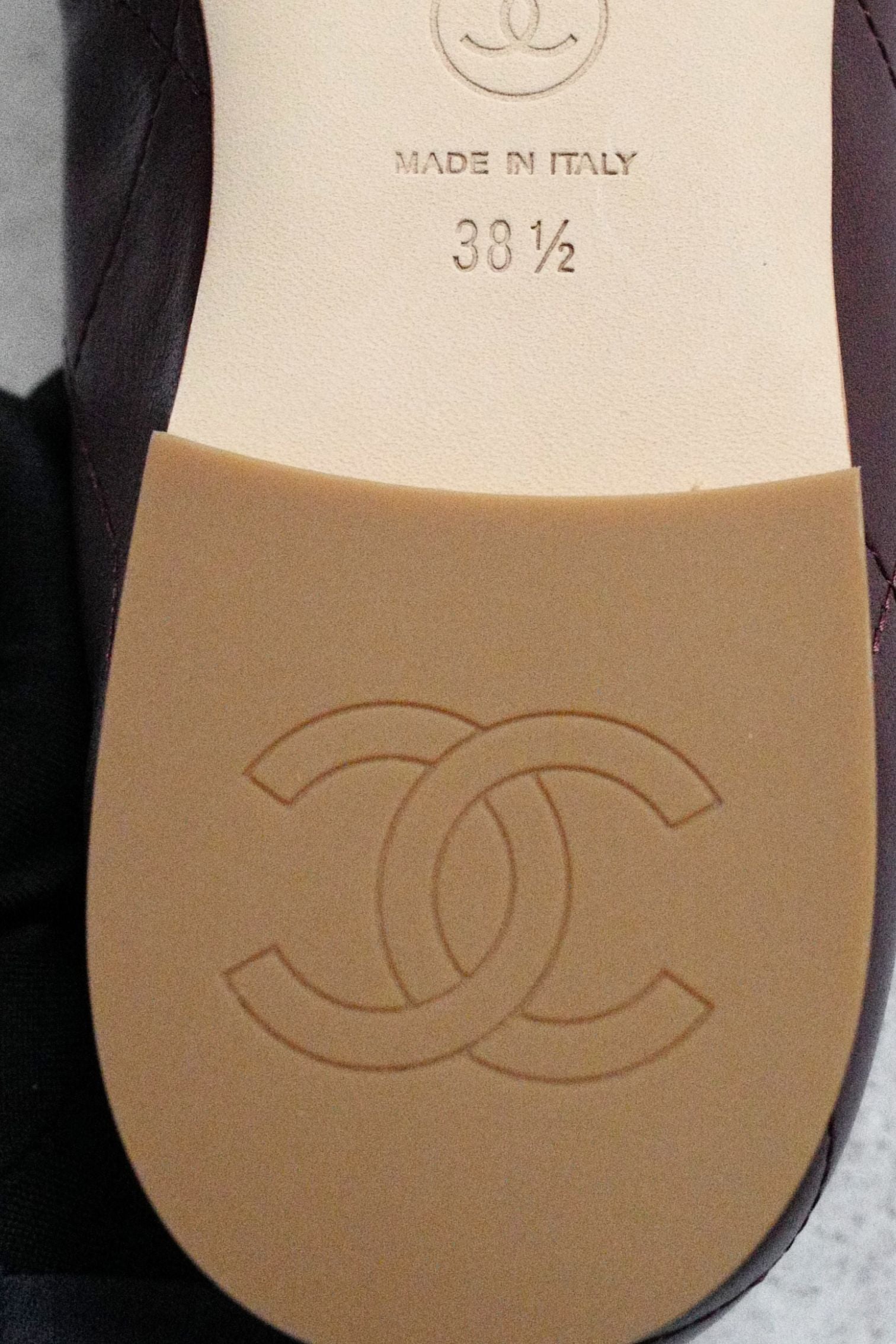Chanel 26M Coco Beach Ballet Flats Burgundy White Lambskin Size 38.5