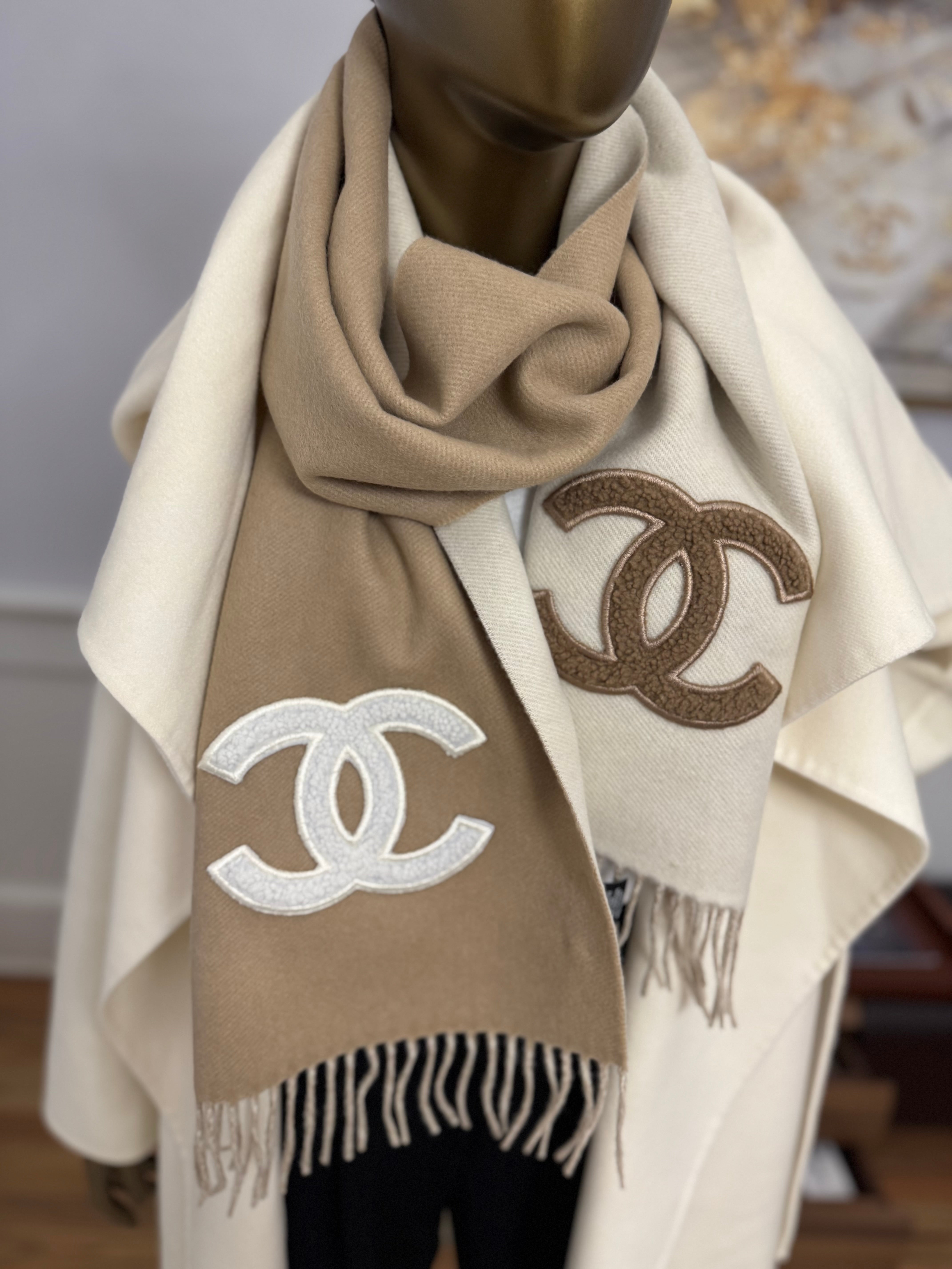 NEW Chanel 24K Coco Neige Cashmere & Shearling Lambskin Shawl in Beige & Ecru