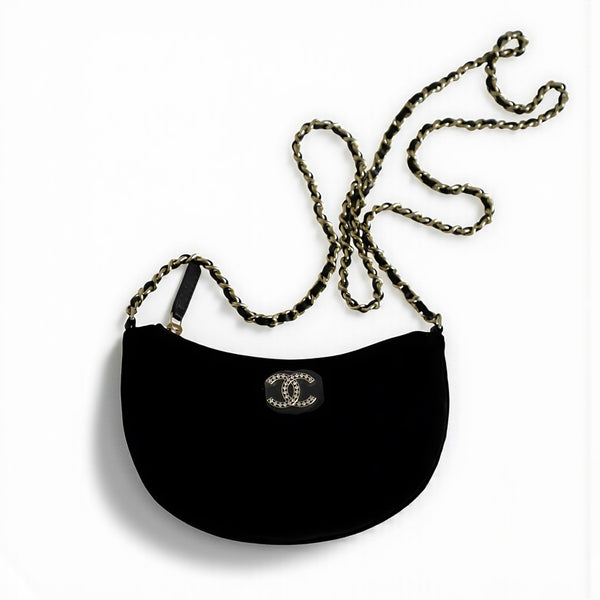 シャネル CHANEL ハーフムーン ビジュー チェーン ショルダー バッグ ベロア ブラック ゴールド 金具 ヴィンテージ Half Moon Bag VLP 90269408 BNIB Chanel Half Moon Bag in Suede/Velvet with Crystal CC Black with C
