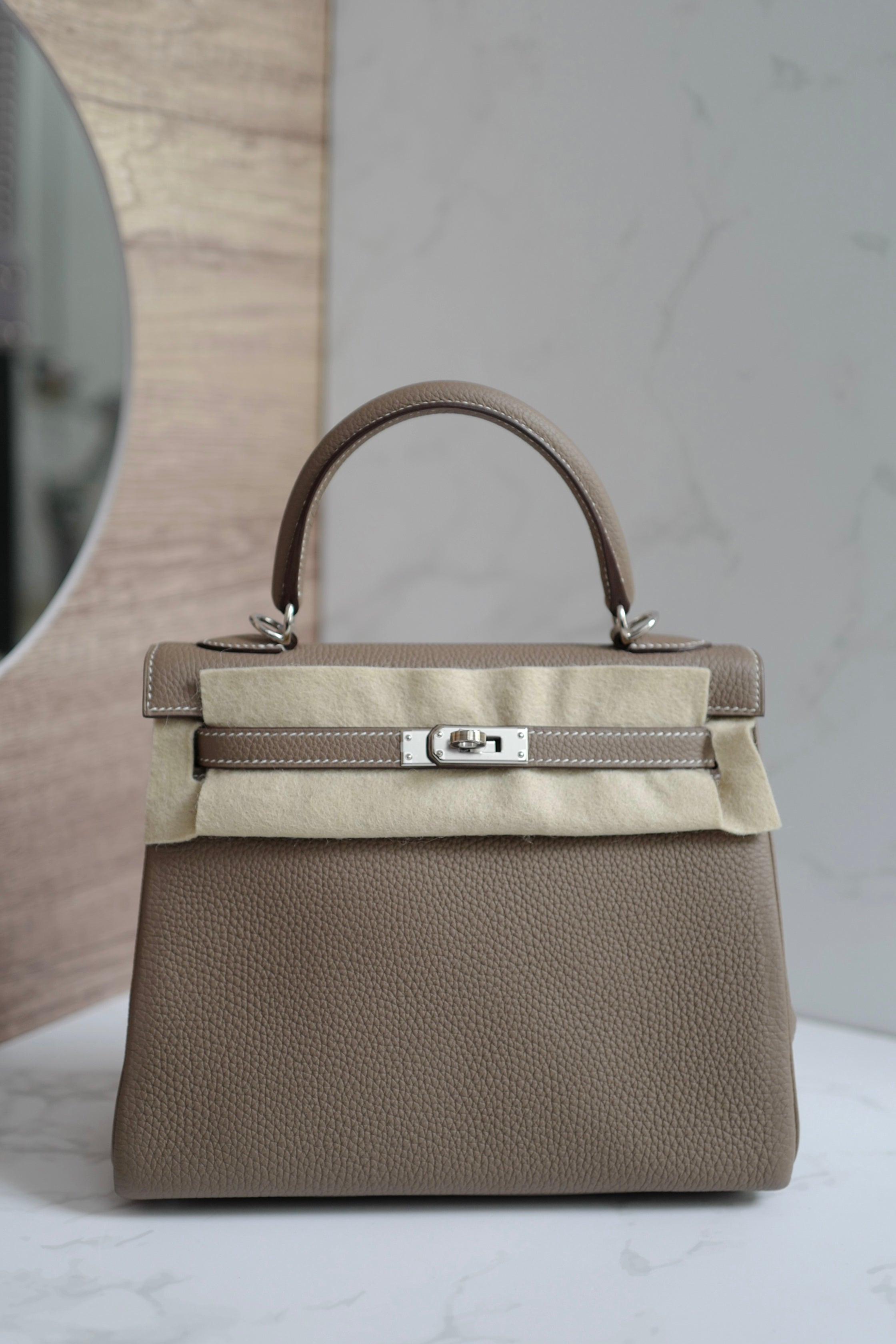 BNIB Hermes Kelly 25 Etoupe Togo Retourne Palladium HW Y 2020 NEW