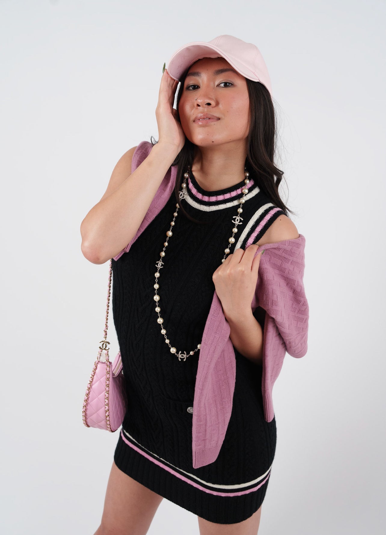Rose様CHANEL　ノースリーブ　白×黒×ピンク　サイズ36　HR0593 Rose様CHANEL ノースリーブ 白×黒×ピンク サイズ36 HR0593 - メルカリ