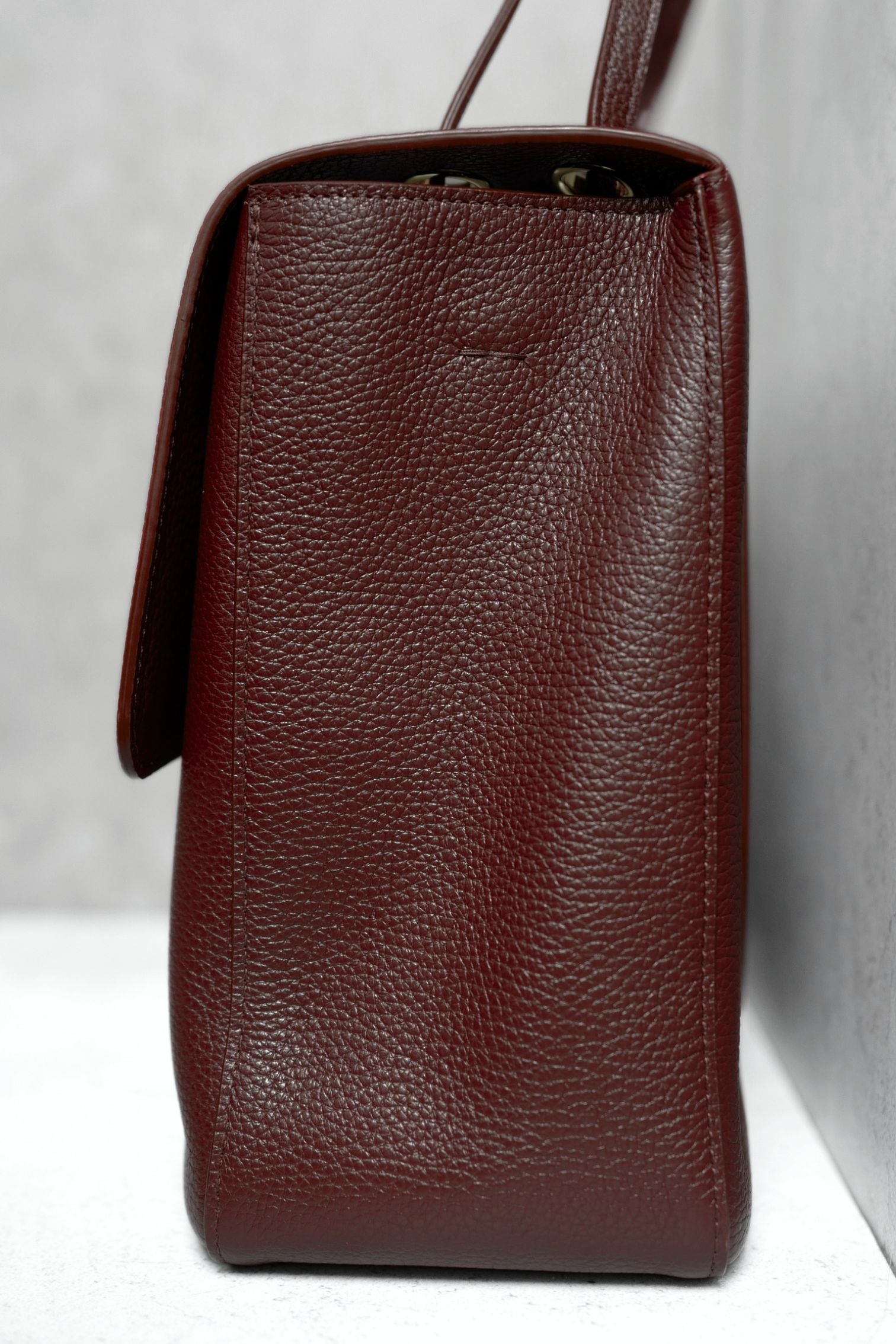 Chanel 26S Matthieu Blazy's Maxi 38 Flapbag Burgundy Grained Calfskin GHW