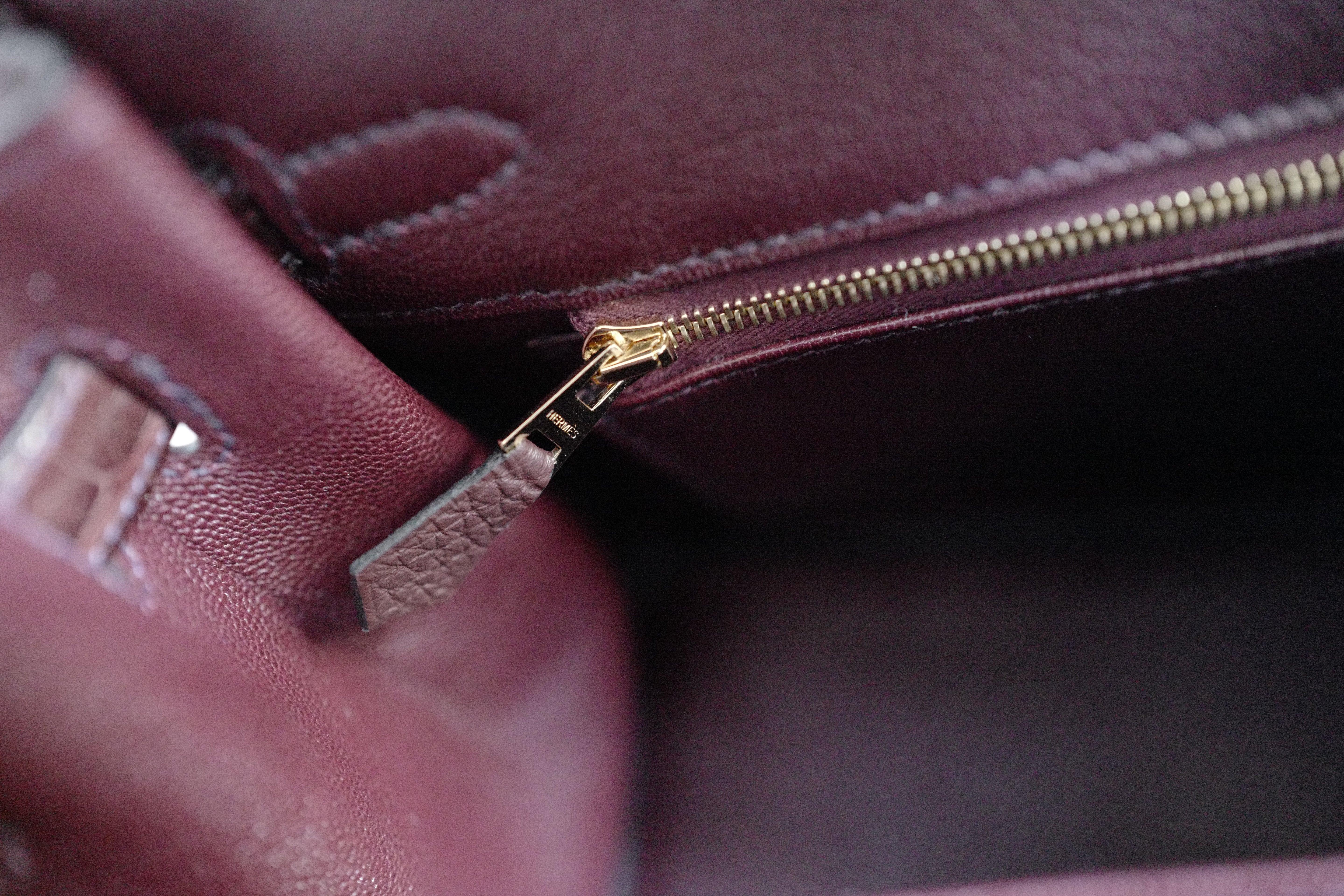 Hermes Birkin 25 Touch Rouge Sellier Togo/Matte Crocodile w/ Champagne Gold HW