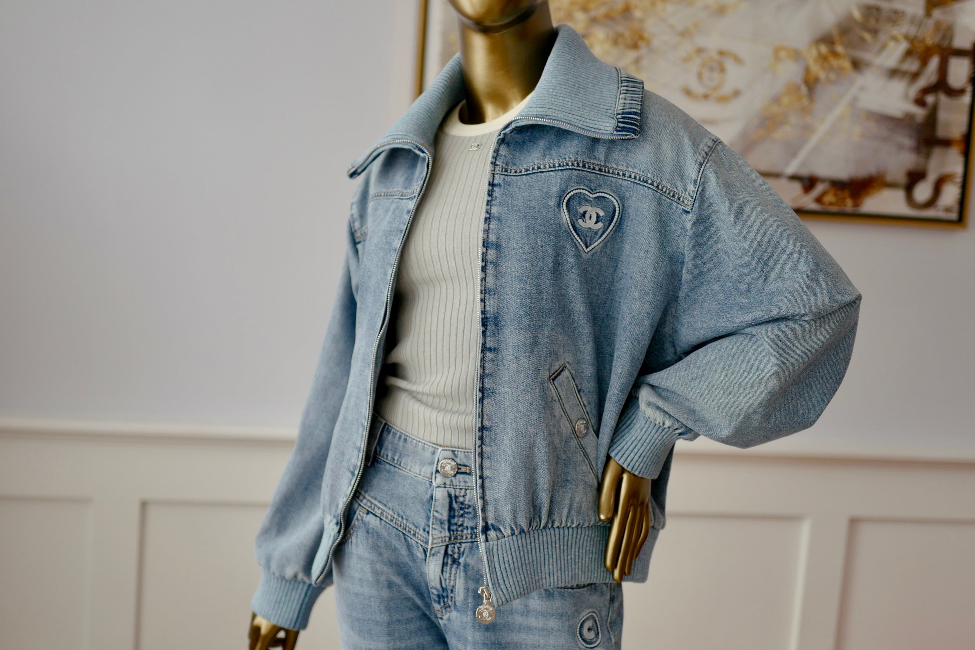 ココビーチ 25S◆送料込【CHANEL】ジャケット 刺繍デニム ブルー Chanel Coco Beach 2025 Collection Embroidered Denim Jacket