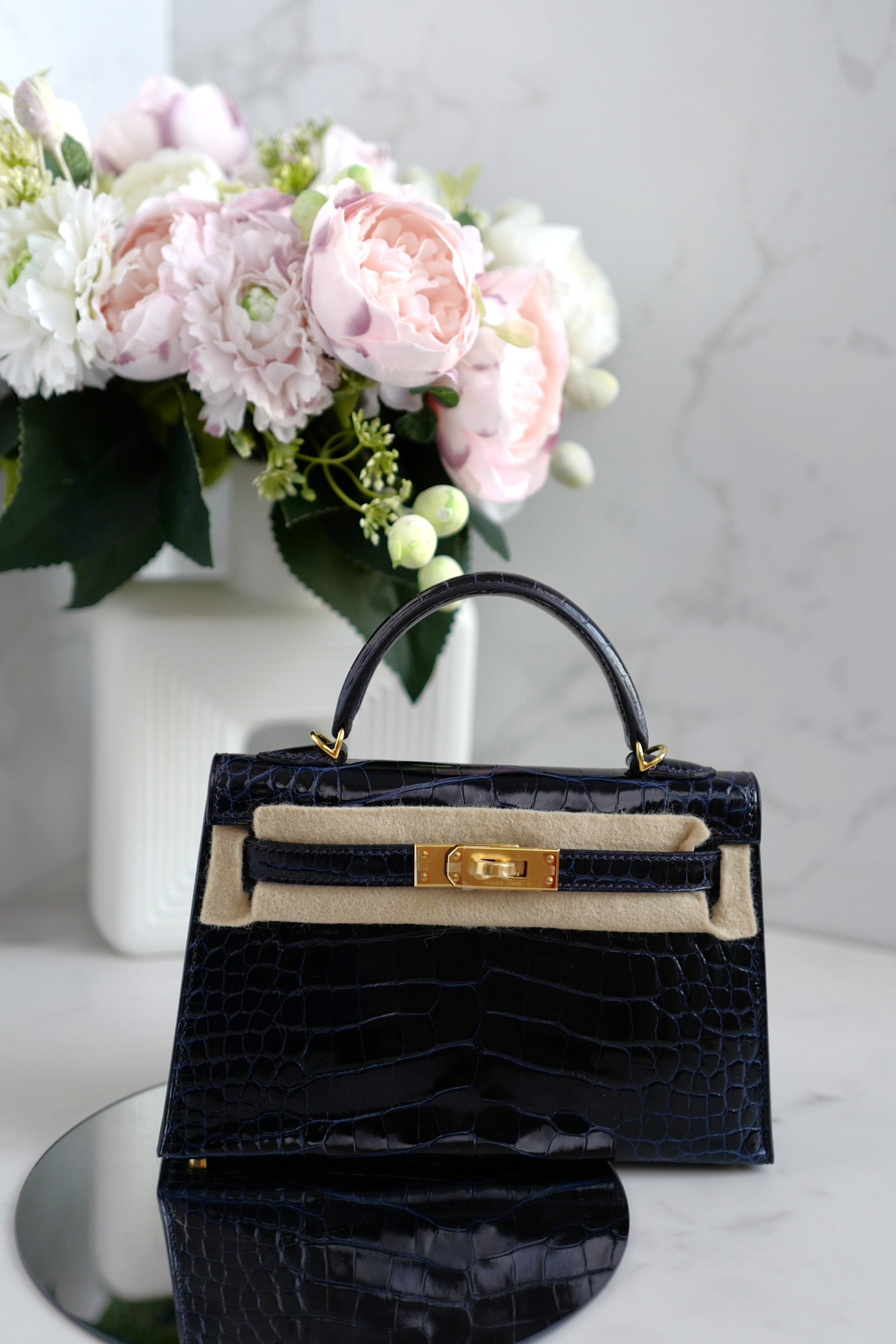 BNIB Hermes Mini Kelly Marine Shiny Alligator Gold Hardware
