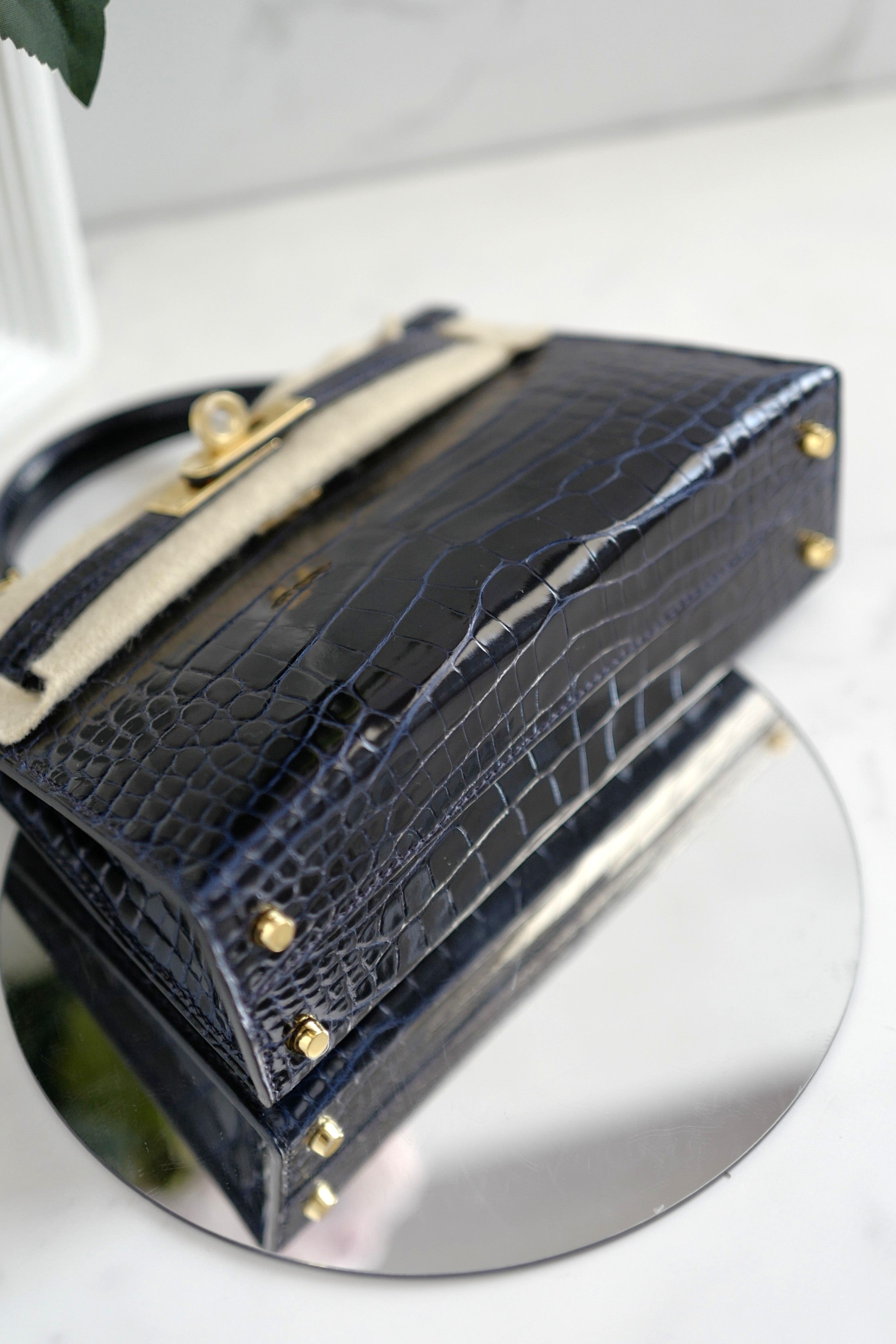 BNIB Hermes Mini Kelly Marine Shiny Alligator Gold Hardware