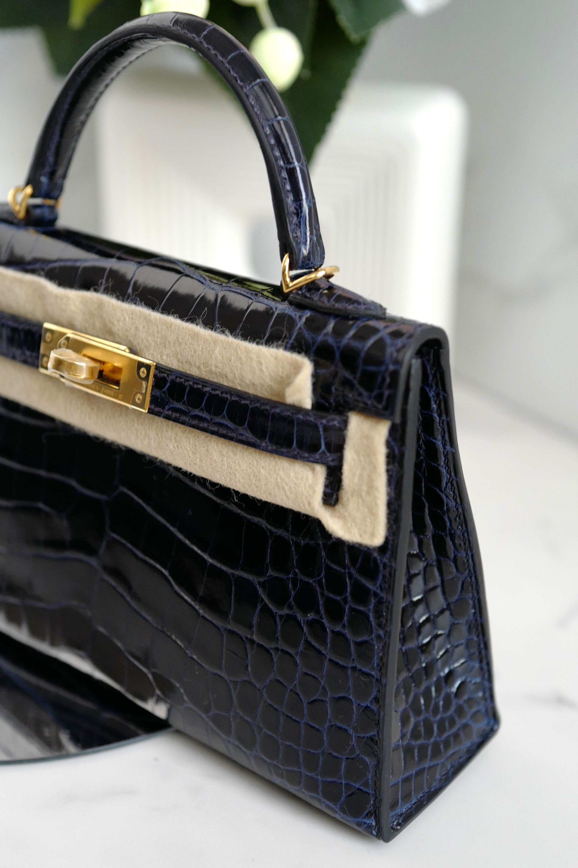 BNIB Hermes Mini Kelly Marine Shiny Alligator Gold Hardware