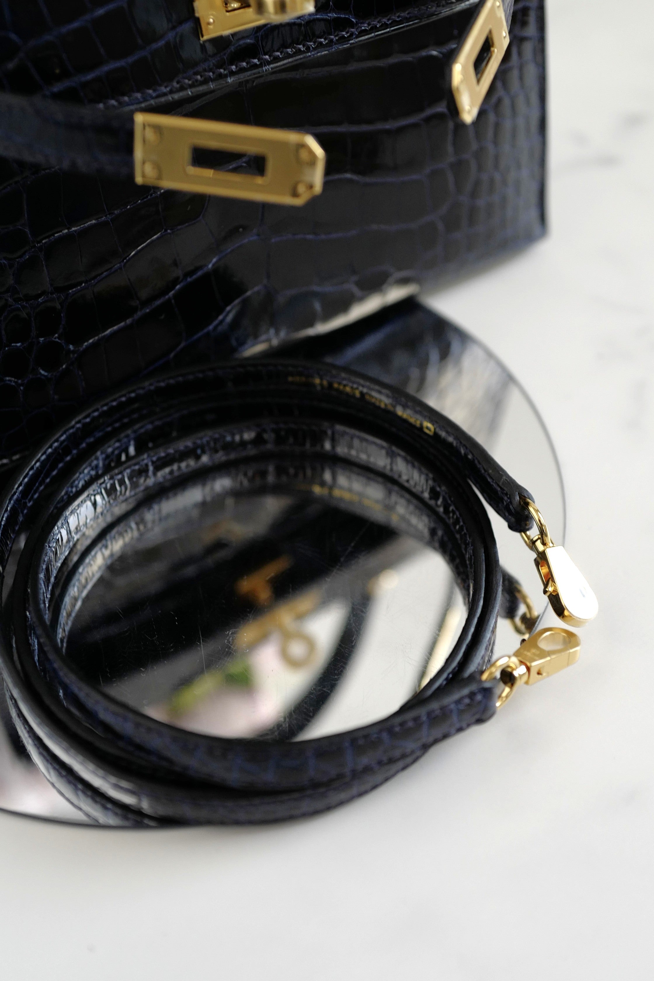 BNIB Hermes Mini Kelly Marine Shiny Alligator Gold Hardware