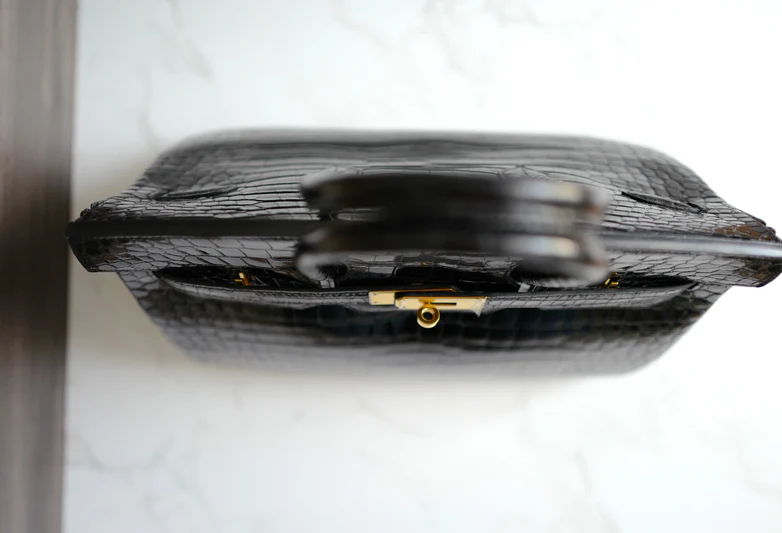 Hermès Birkin 35 Black Shiny Porosus Crocodile Gold HW #D Preowned Condition